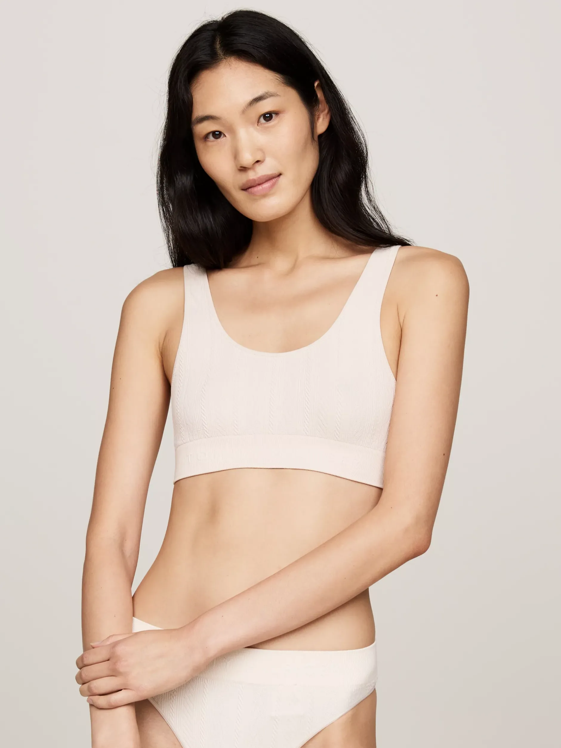 Biustonosze|Bielizna*Tommy Hilfiger Bezszwowa Braletka Z Logo Hilfiger CASHMERE CREME