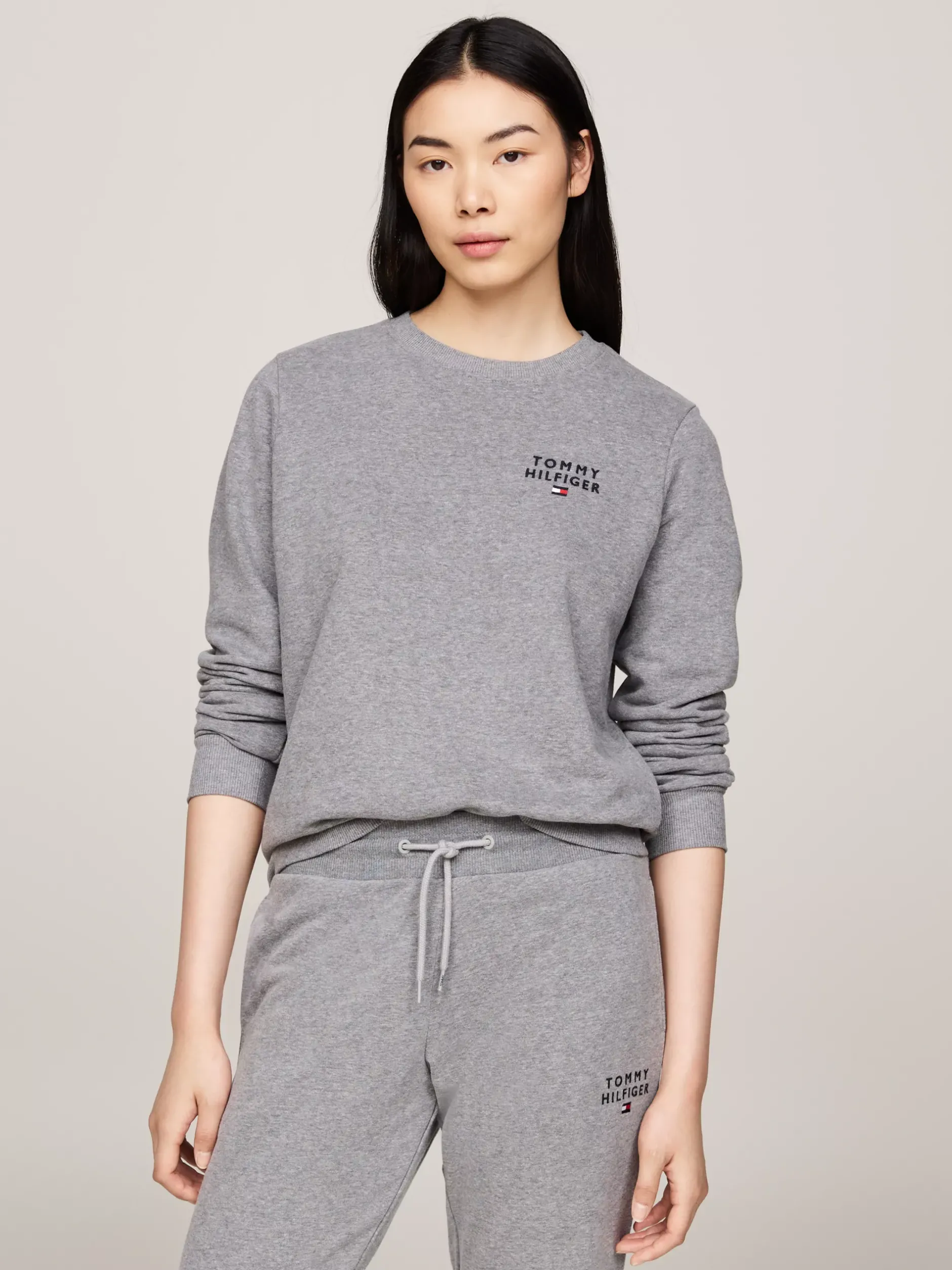 Stroje Domowe*Tommy Hilfiger Bluza TH Original Z Logo MID GREY HT