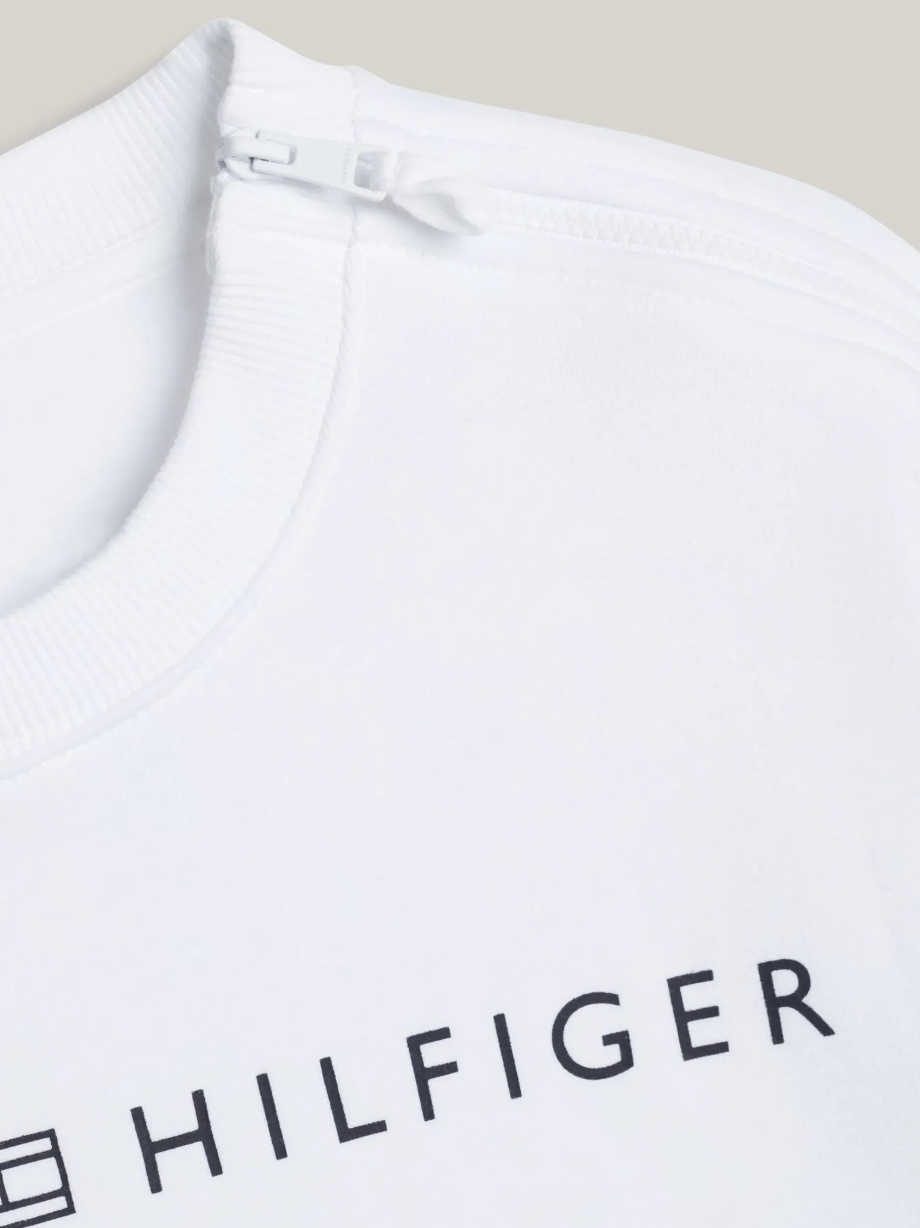 Bluzy Dresowe & Z Kapturem*Tommy Hilfiger Bluza Z Logo Z Kolekcji Adaptive TH OPTIC WHITE