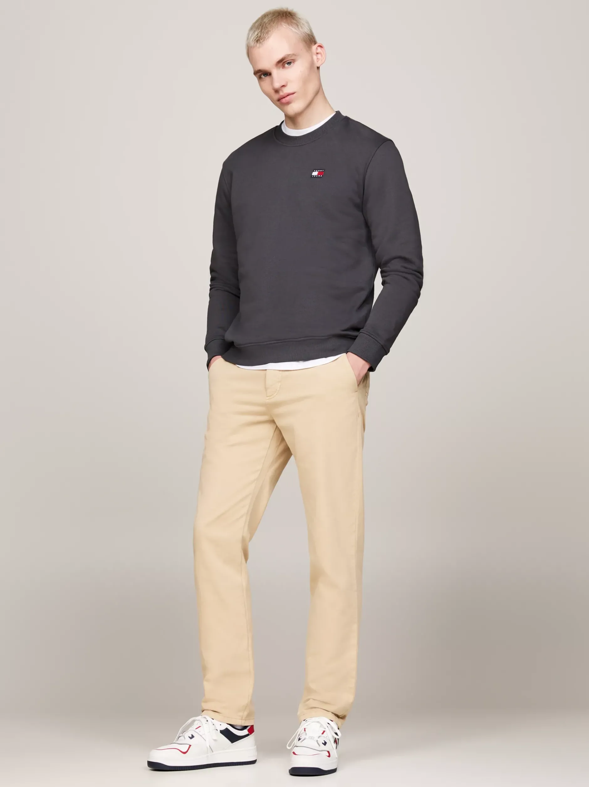 Bluzy Dresowe & Z Kapturem*Tommy Hilfiger Bluza Z Okrągłym Dekoltem I Naszywką Tommy NEW CHARCOAL
