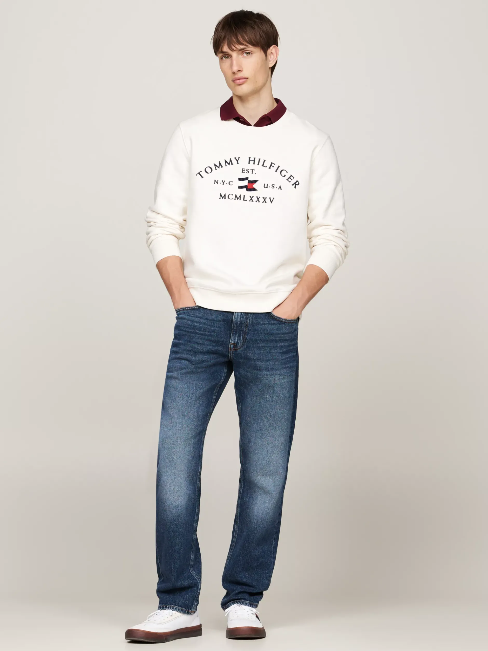 Bluzy Dresowe & Z Kapturem*Tommy Hilfiger Bluza Z Okrągłym Dekoltem I Wyszywanym Logo IVORY PETAL