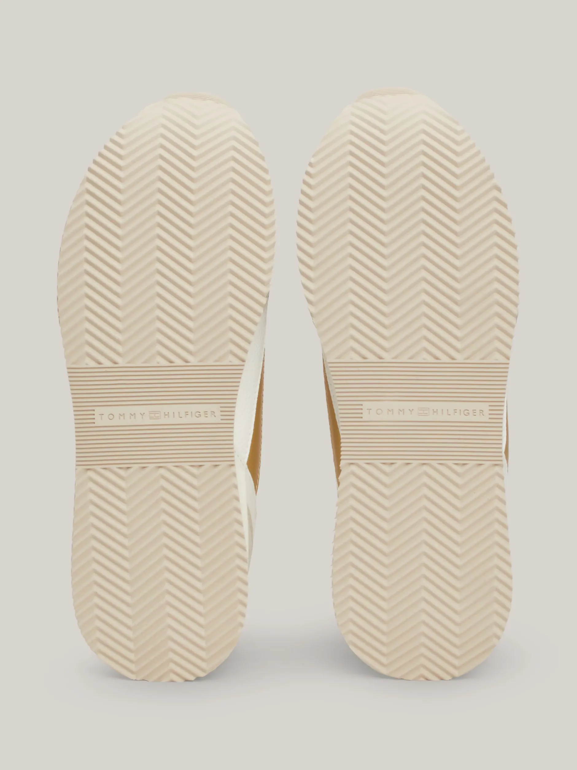 Sneakersy*Tommy Hilfiger Buty Do Biegania Z Monogramem TH CLASSIC KHAKI/NEUTRAL