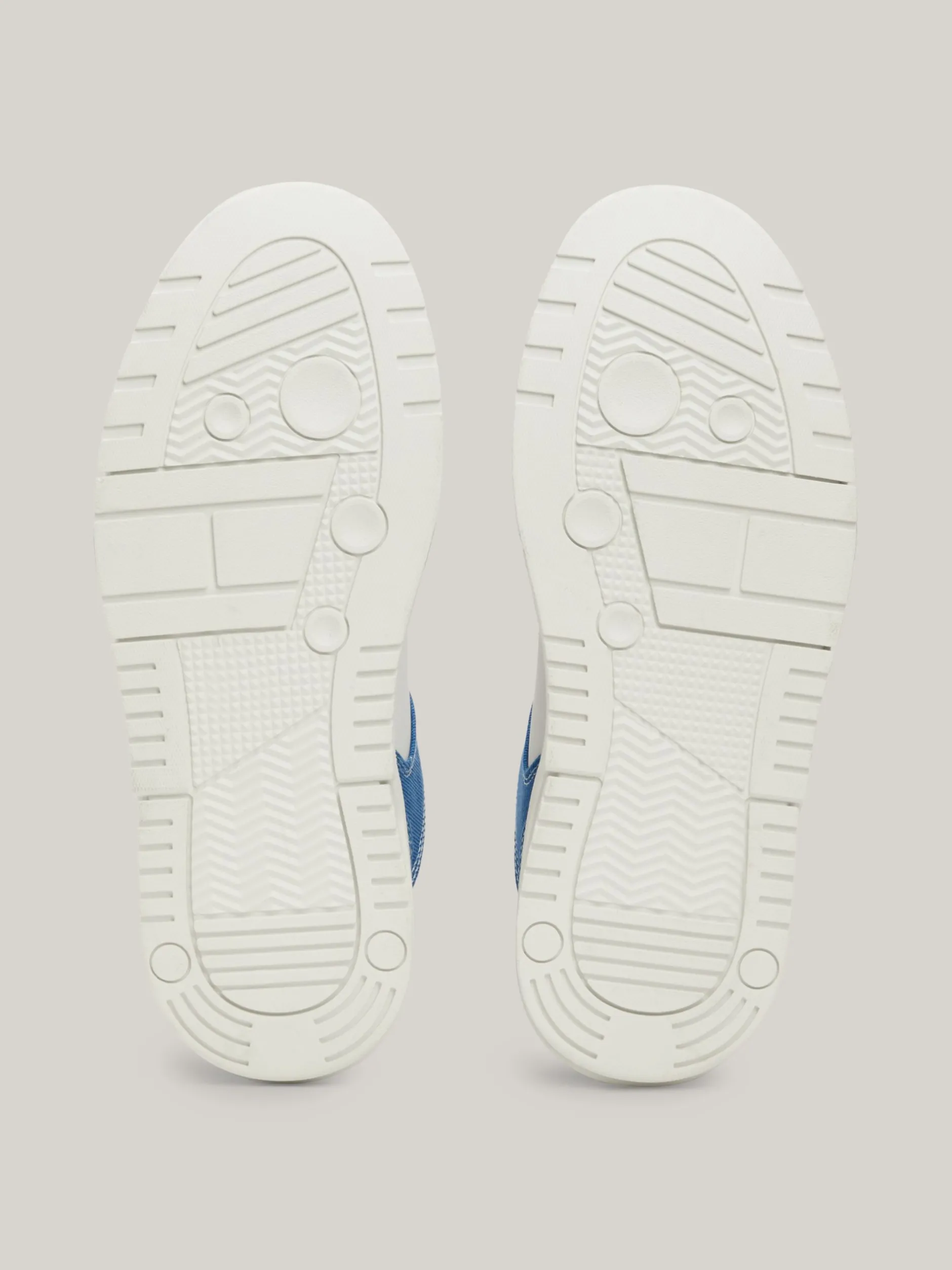Sneakersy*Tommy Hilfiger Buty Koszykarskie Brooklyn Ze Wstawkami Z Denimu COASTAL COBALT