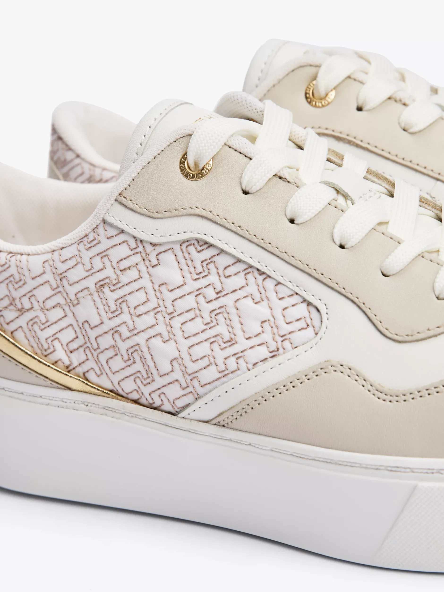 Sneakersy*Tommy Hilfiger Buty Sportowe Na Platformie Z Monogramem TH ECRU/WHITE