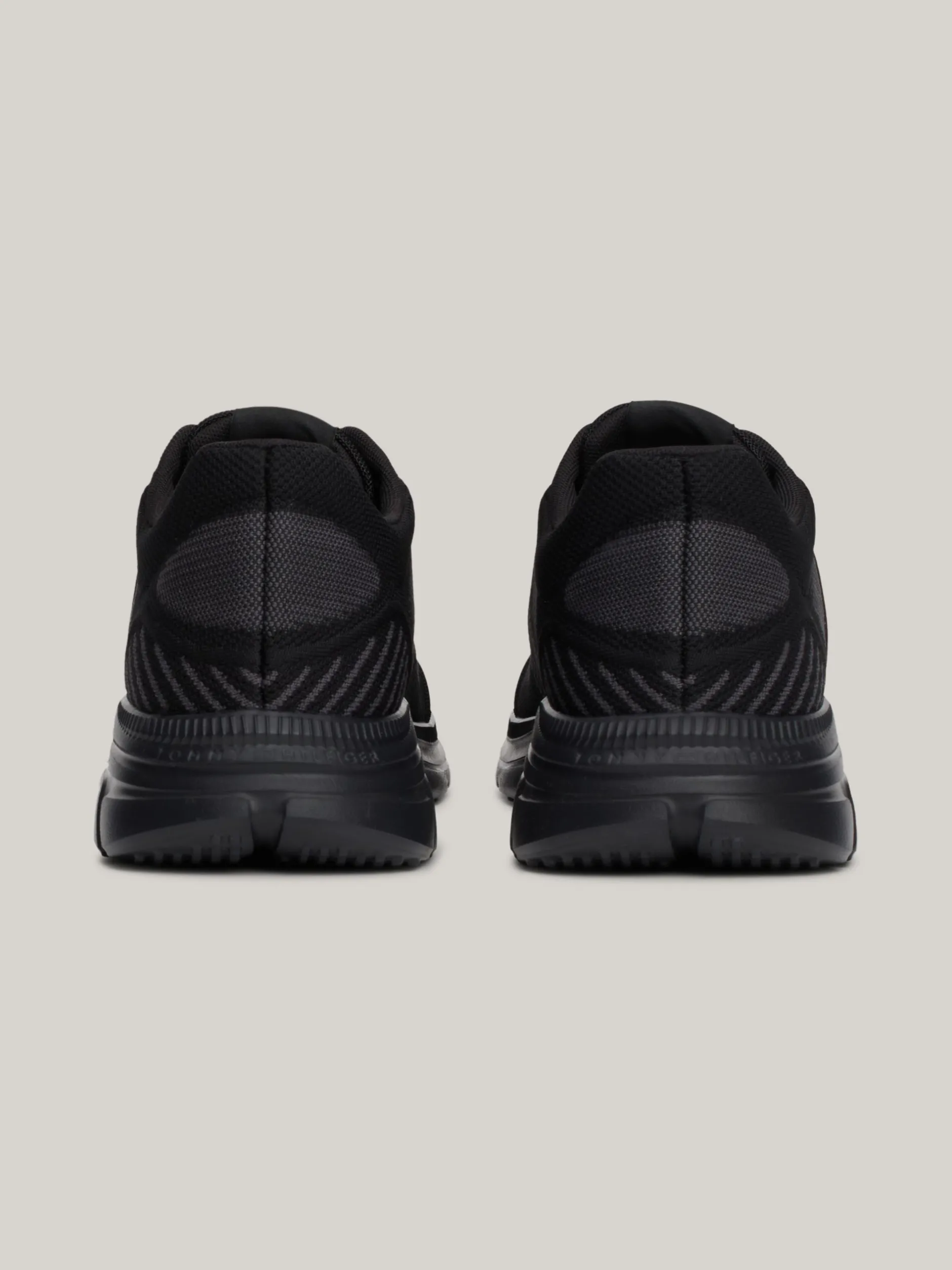 Sneakersy*Tommy Hilfiger Buty Sportowe Typu Runner BLACK