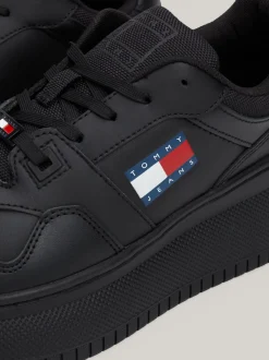 Sneakersy*Tommy Hilfiger Buty Sportowe Z Kolekcji Essential TRIPLE BLACK