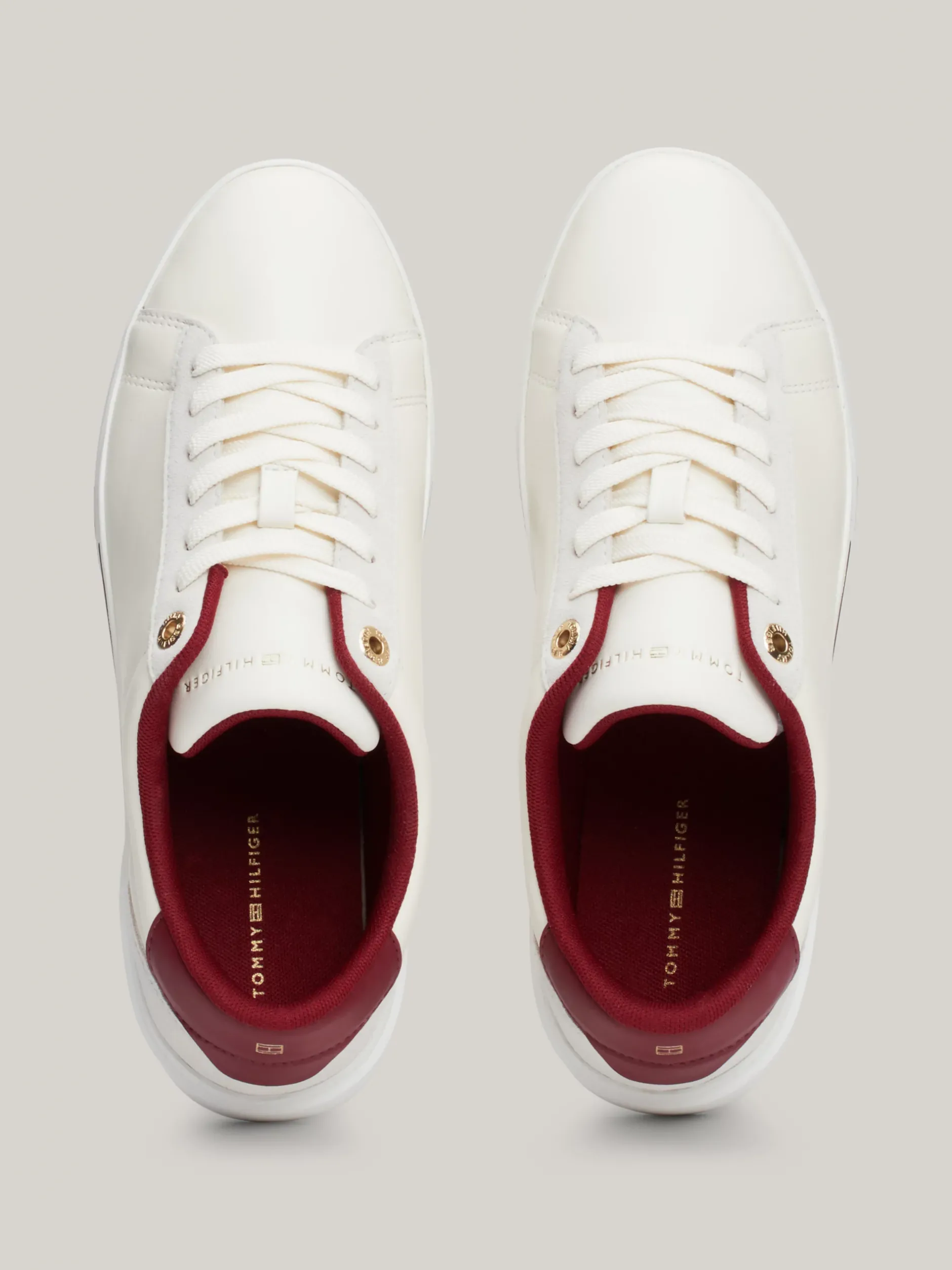Sneakersy*Tommy Hilfiger Buty Sportowe Z Metalowymi Elementami ANCIENT WHITE