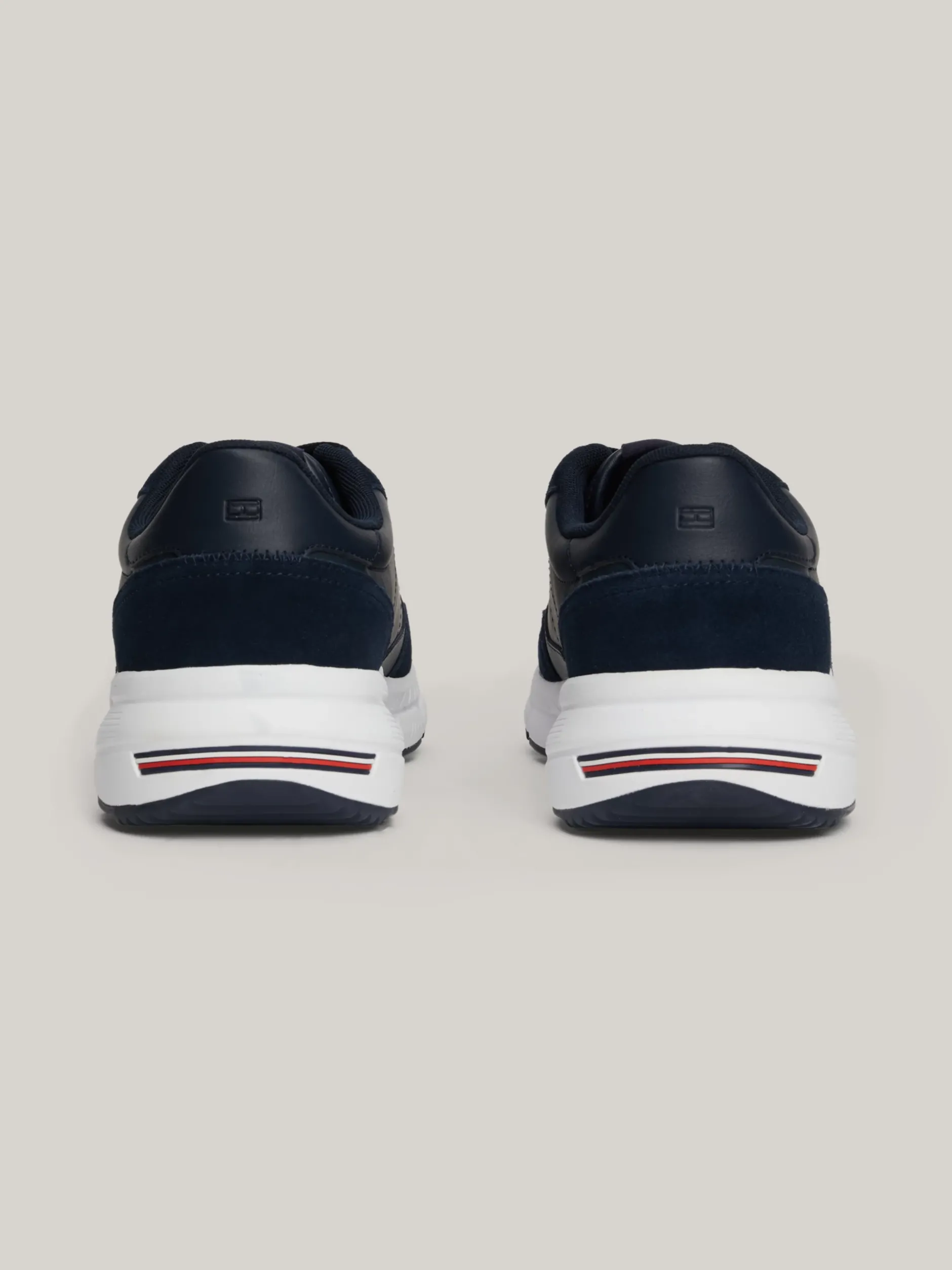 Sneakersy*Tommy Hilfiger Buty Sportowe Z Zamszu O Mieszanej Fakturze DESERT SKY
