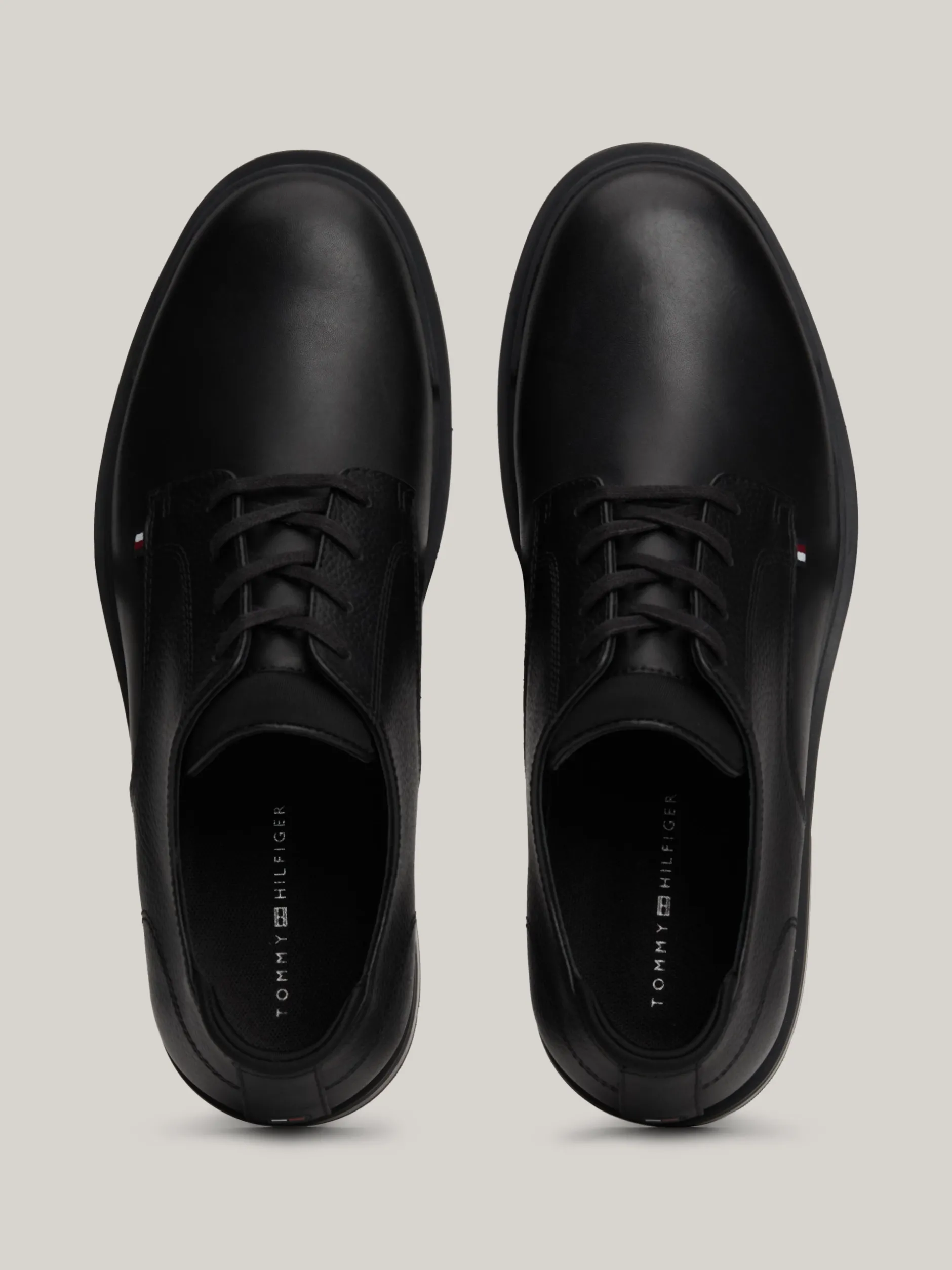 Buty Wizytowe*Tommy Hilfiger Buty Typu Derby Z Groszkowanej Skóry BLACK