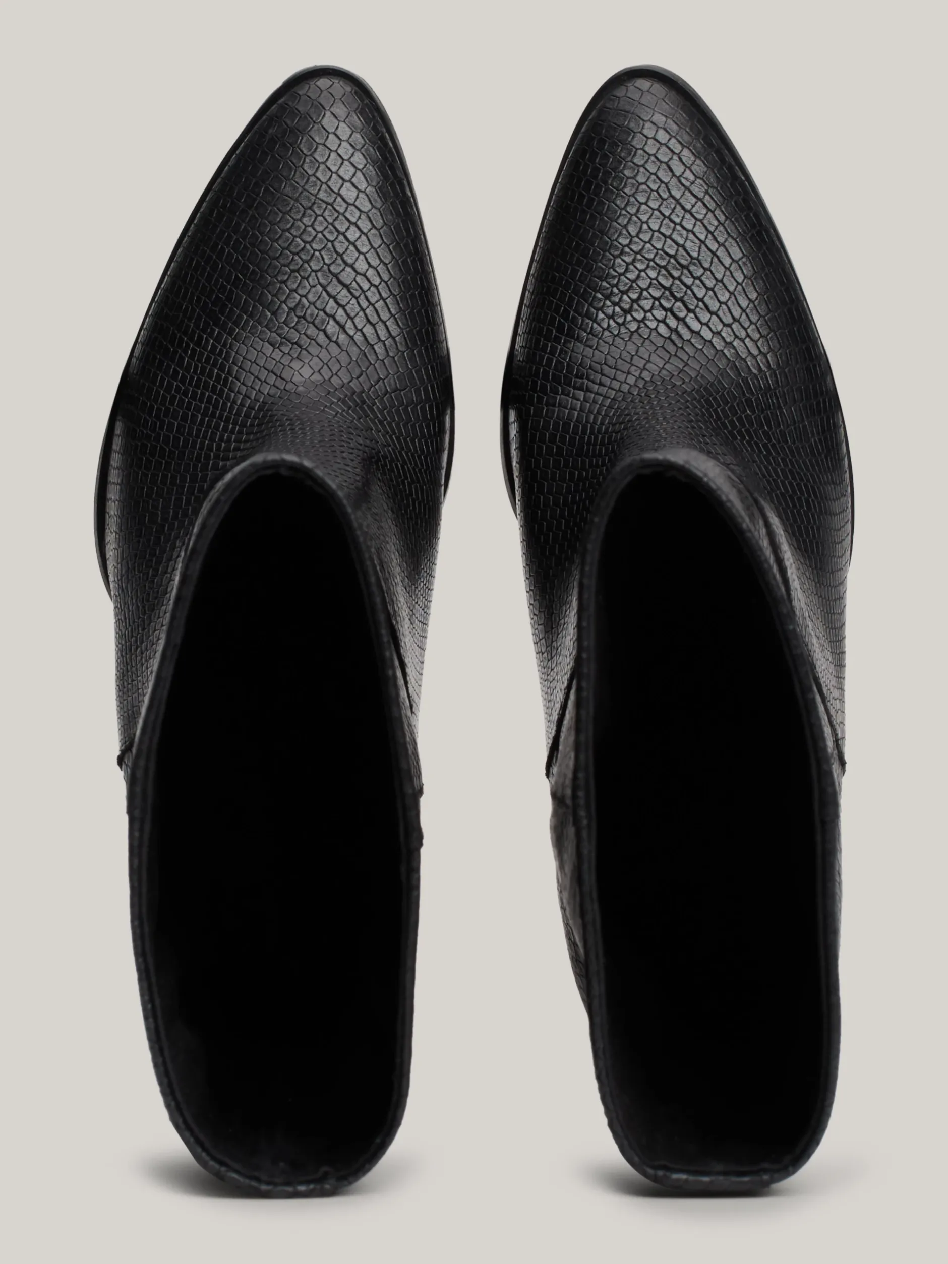 Botki*Tommy Hilfiger Buty Ze Skóry Z Wytłaczanym Wężowym Wzorem BLACK PYTHON