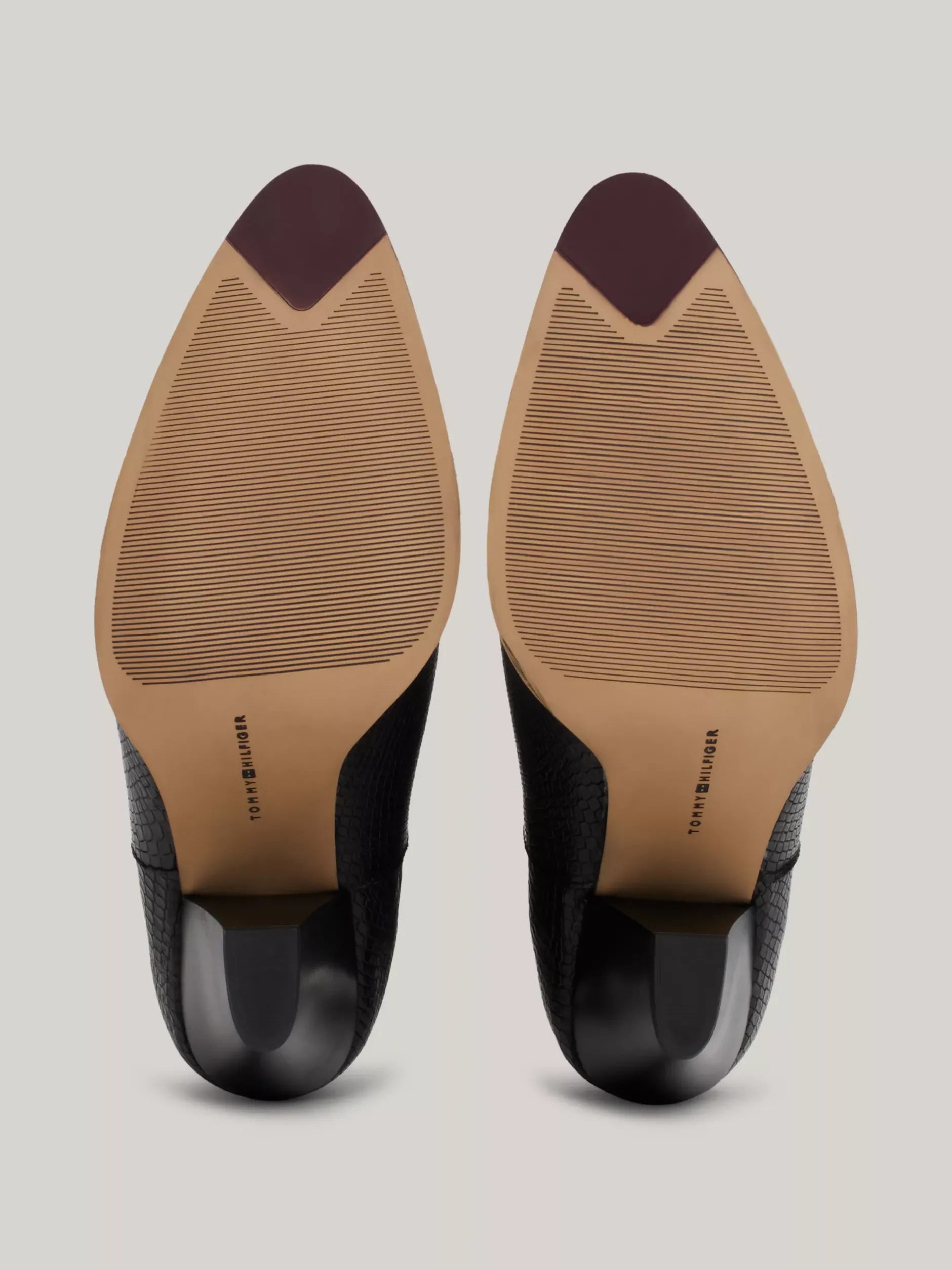Botki*Tommy Hilfiger Buty Ze Skóry Z Wytłaczanym Wężowym Wzorem BLACK PYTHON