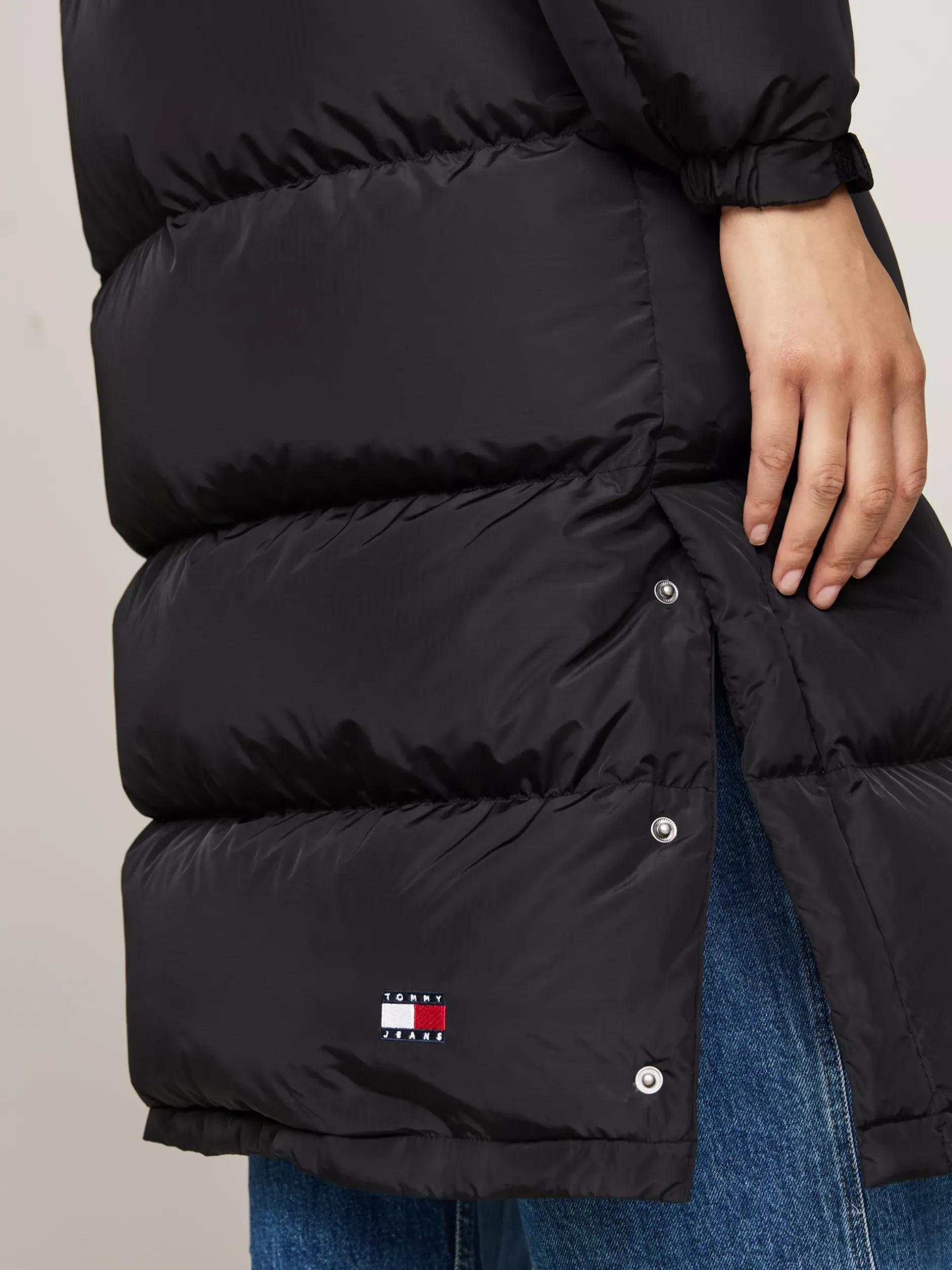 Kurtki & Płaszcze*Tommy Hilfiger Długi Puchowy Płaszcz Alaska Z Kapturem BLACK
