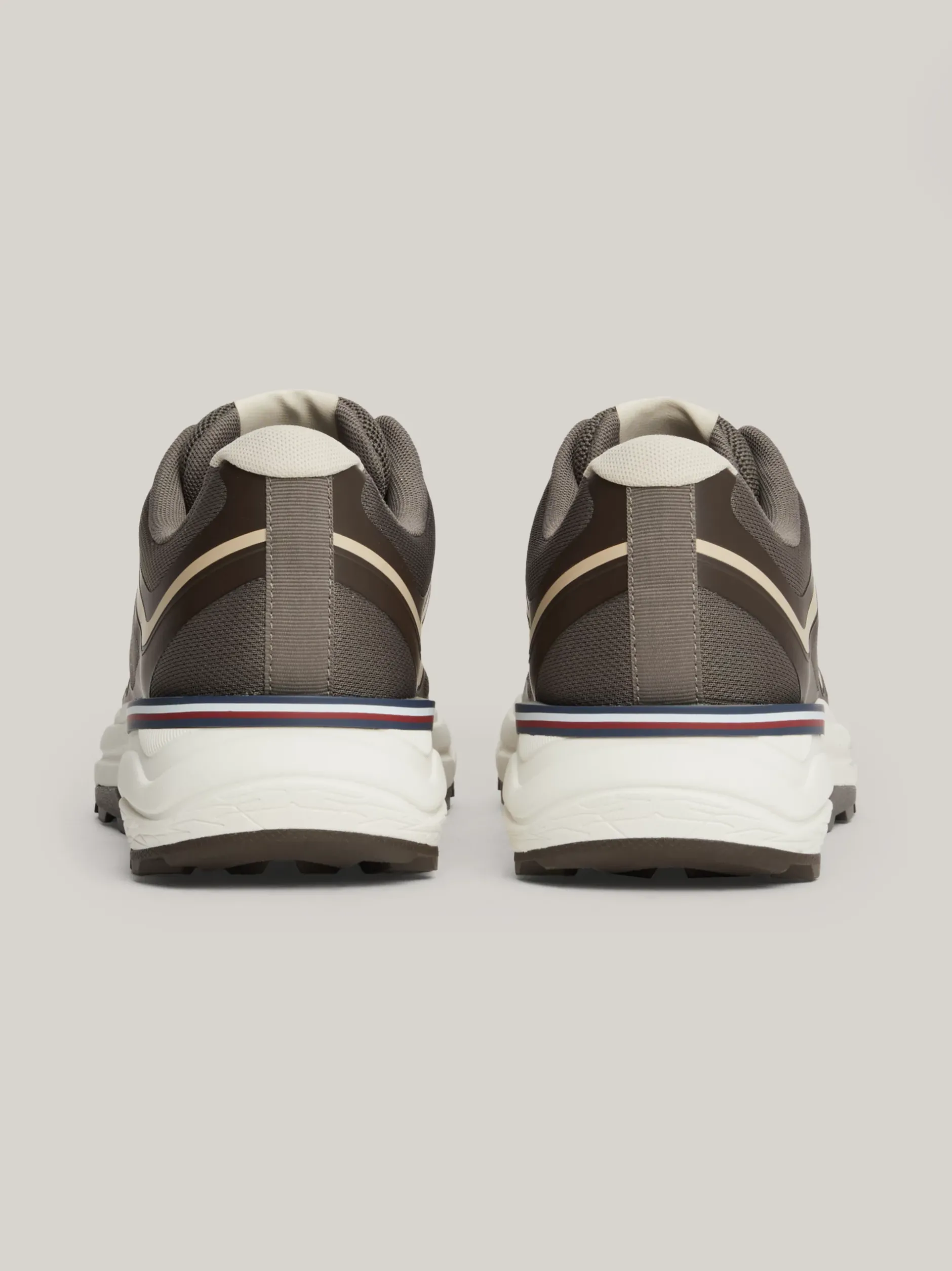 Sneakersy*Tommy Hilfiger Dzianinowe Buty Sportowe Z Podeszwą Vibram Z Protektorem SHADY STONE