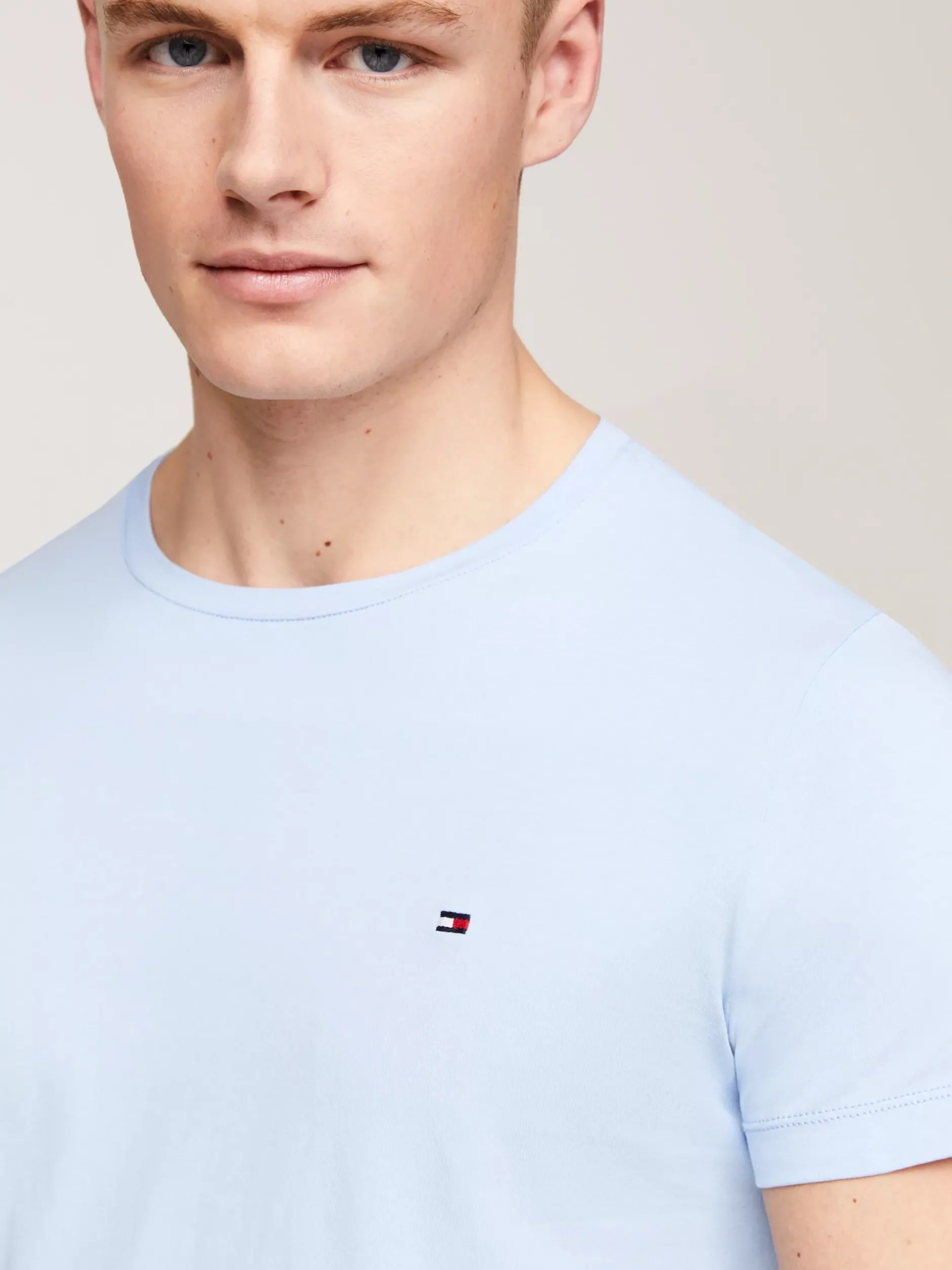 T-Shirty*Tommy Hilfiger Elastyczny T-shirt O Bardzo Wąskim Kroju VESSEL BLUE