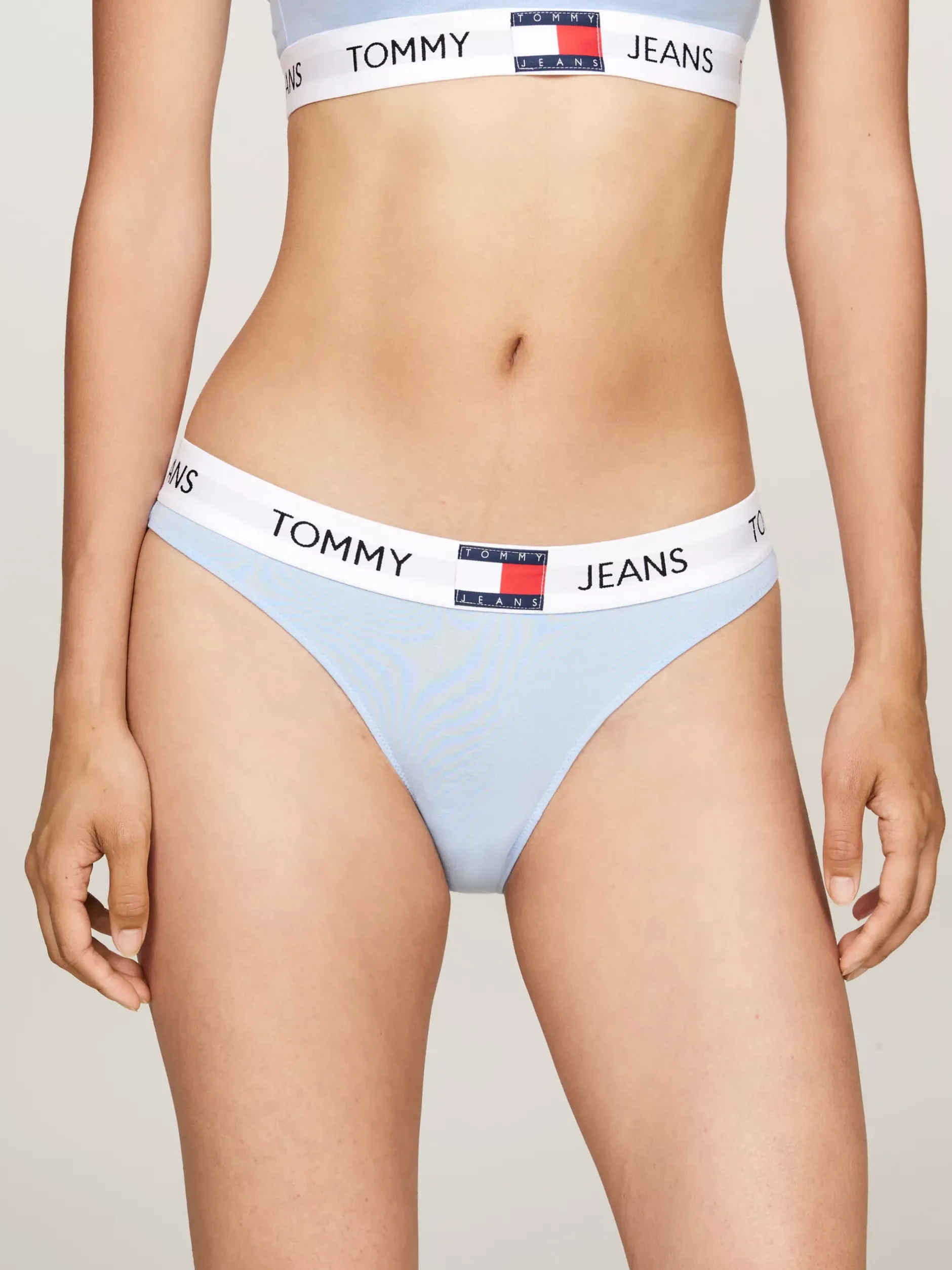 Figi|Bielizna*Tommy Hilfiger Figi Heritage Z Powtórzonym Logo Na Pasku CHAMBRAY BLUE