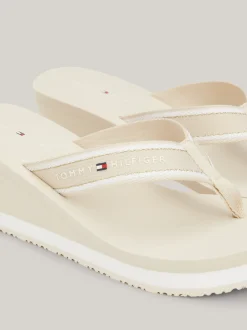 Sandały*Tommy Hilfiger Japonki Na Koturnie Z Logo CLASSIC BEIGE