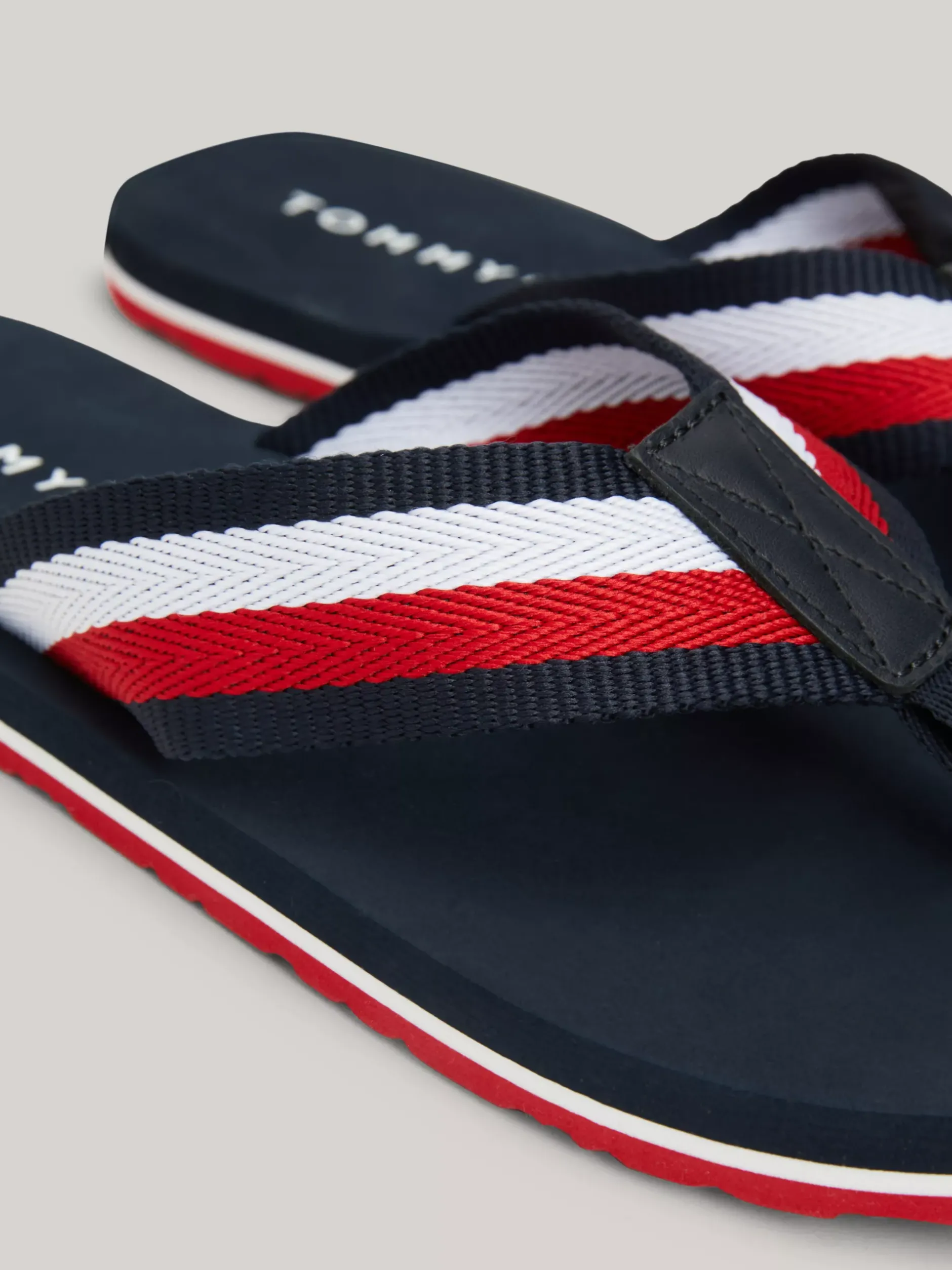 Sandały I Japonki*Tommy Hilfiger Japonki Z Sygnowanym Wzorem DESERT SKY
