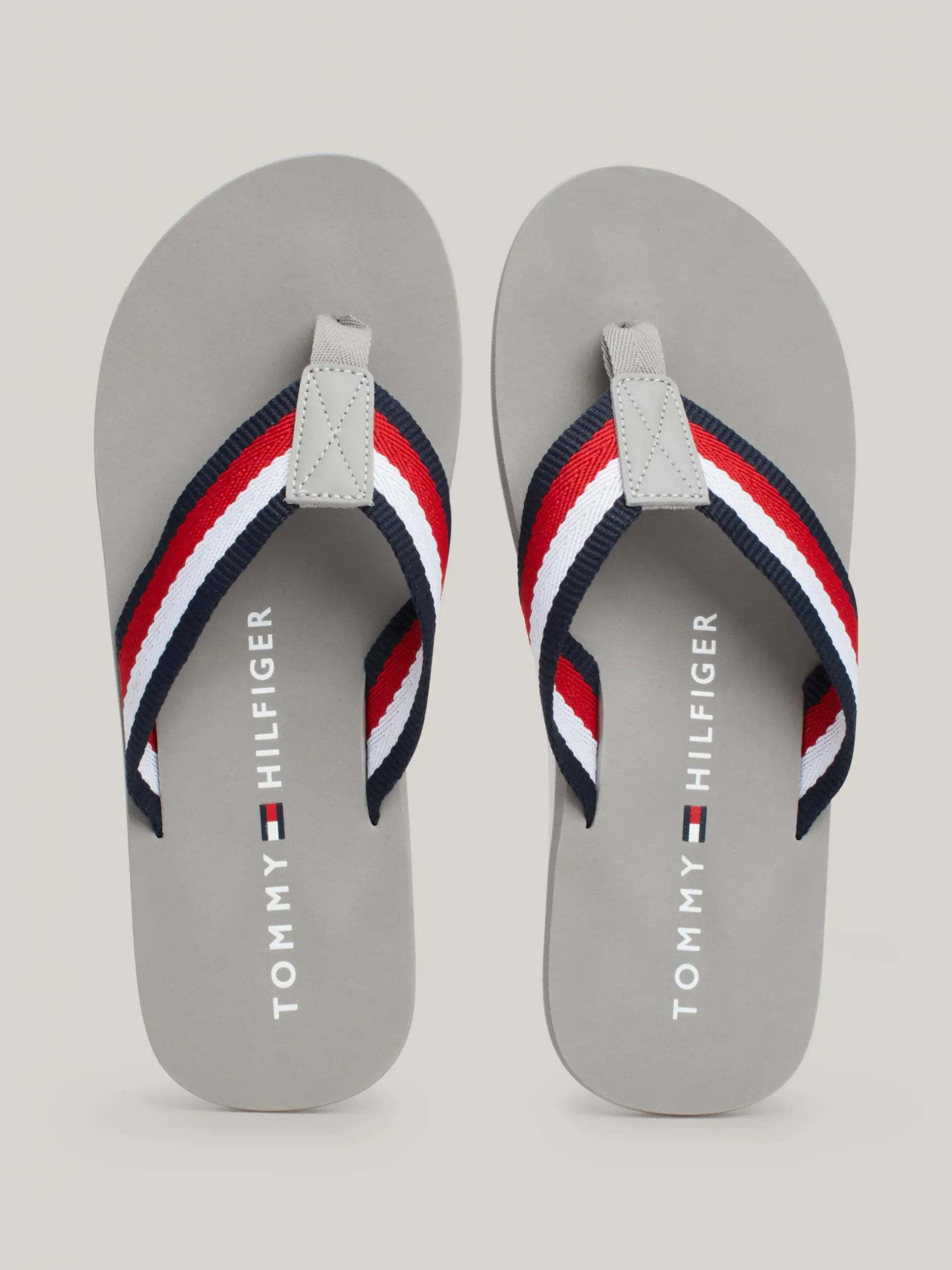 Sandały I Japonki*Tommy Hilfiger Japonki Z Sygnowanym Wzorem ANTIQUE SILVER