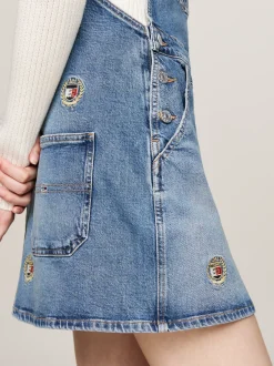 Sukienki*Tommy Hilfiger Jeansowa Sukienka Ogrodniczka Z Haftem DENIM MEDIUM