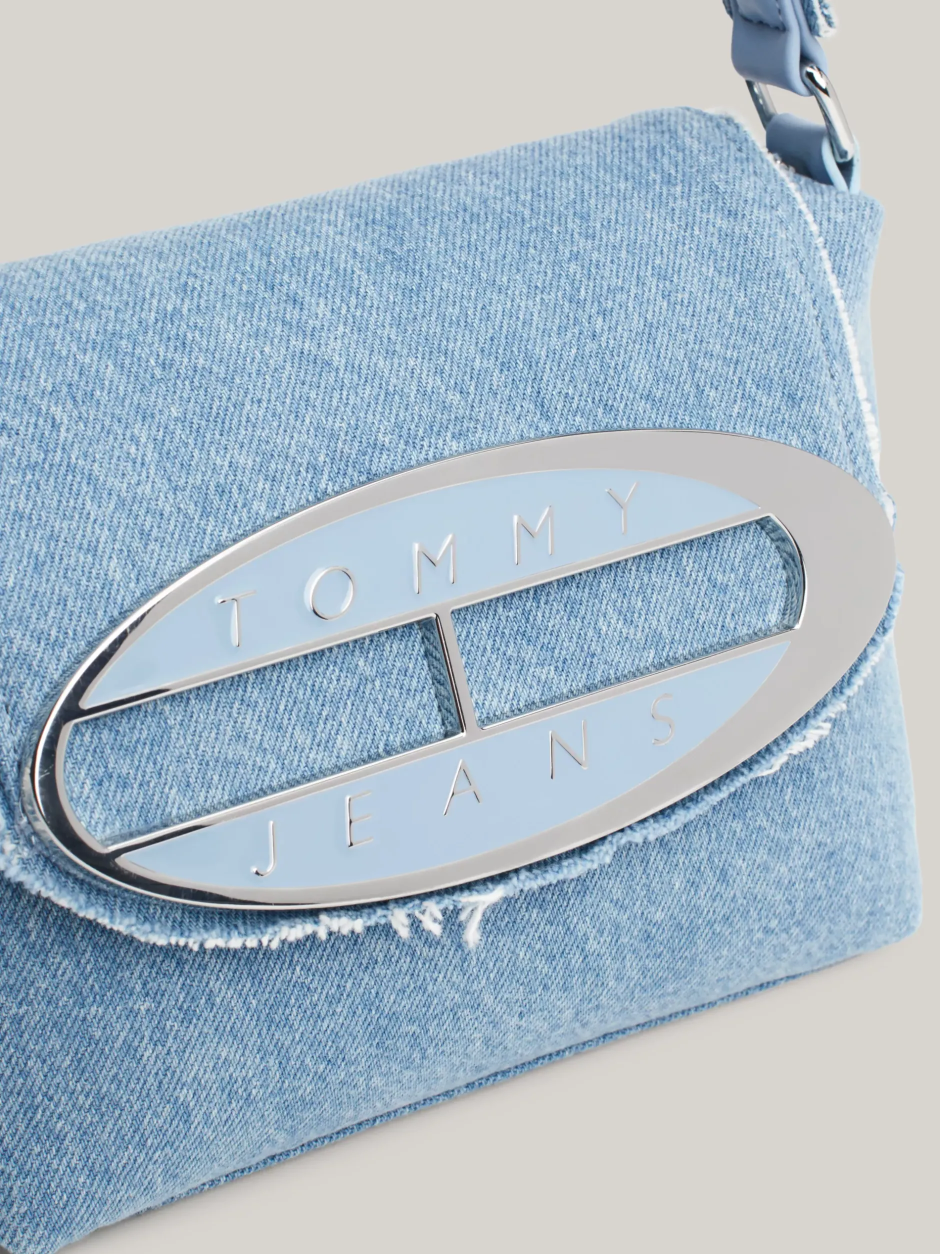 Torby Na Ramię*Tommy Hilfiger Jeansowa Torebka Na Ramię Z Origin Dostępna Na Stronie I W Sklepie TH LIGHT BLUE DENIM