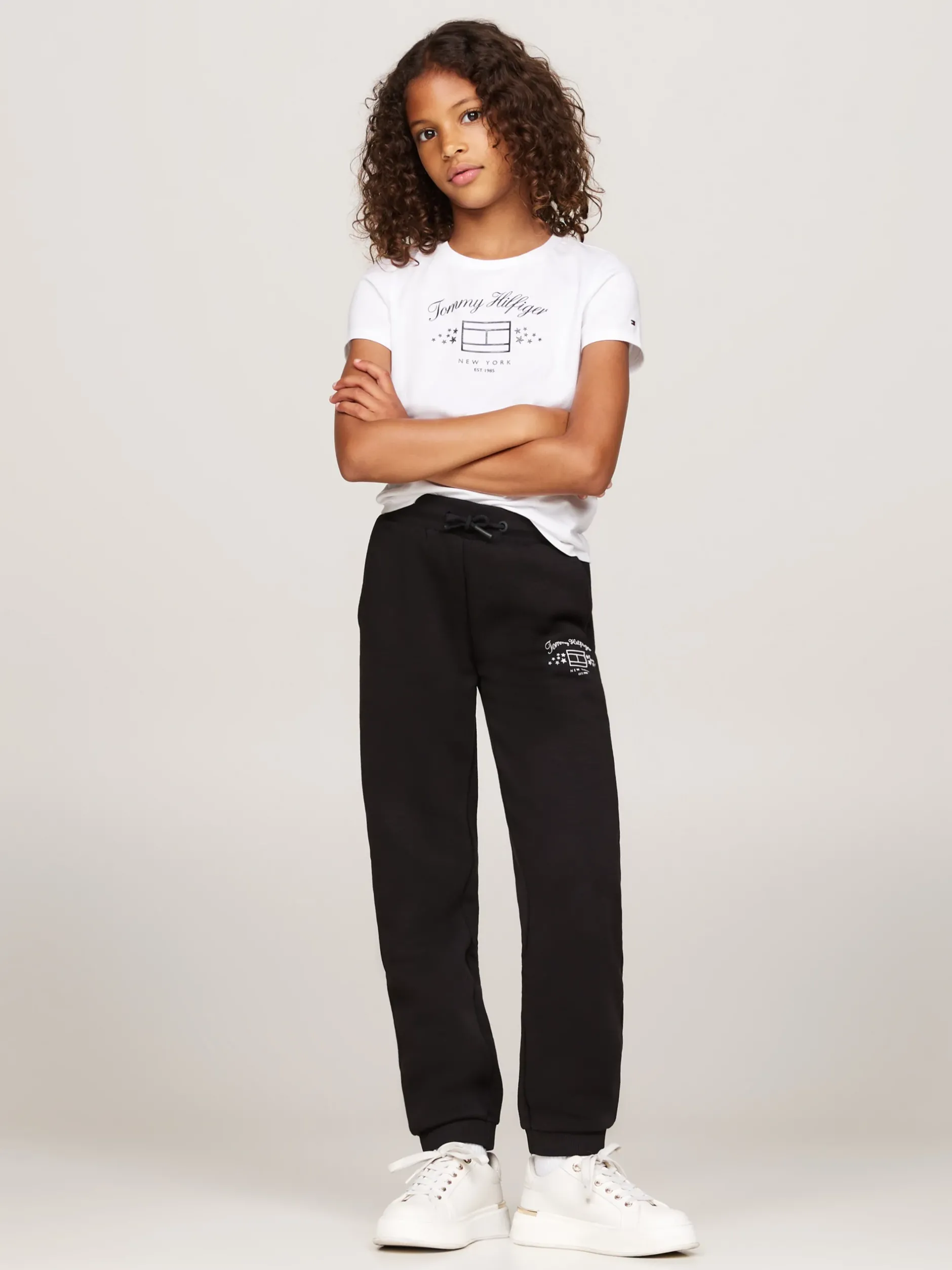 Spodnie, Szorty I Spódnice*Tommy Hilfiger Joggery Z Fakturą I Nadrukiem Z Logo BLACK