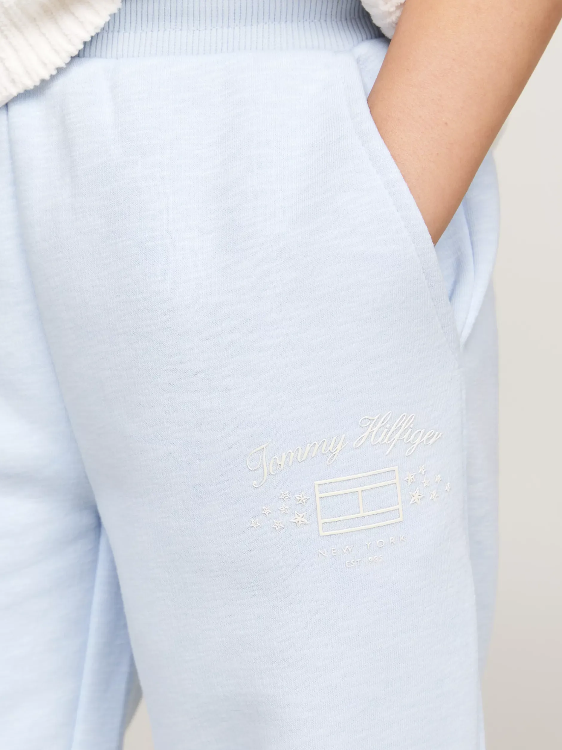Spodnie, Szorty I Spódnice*Tommy Hilfiger Joggery Z Fakturą I Nadrukiem Z Logo BREEZY BLUE