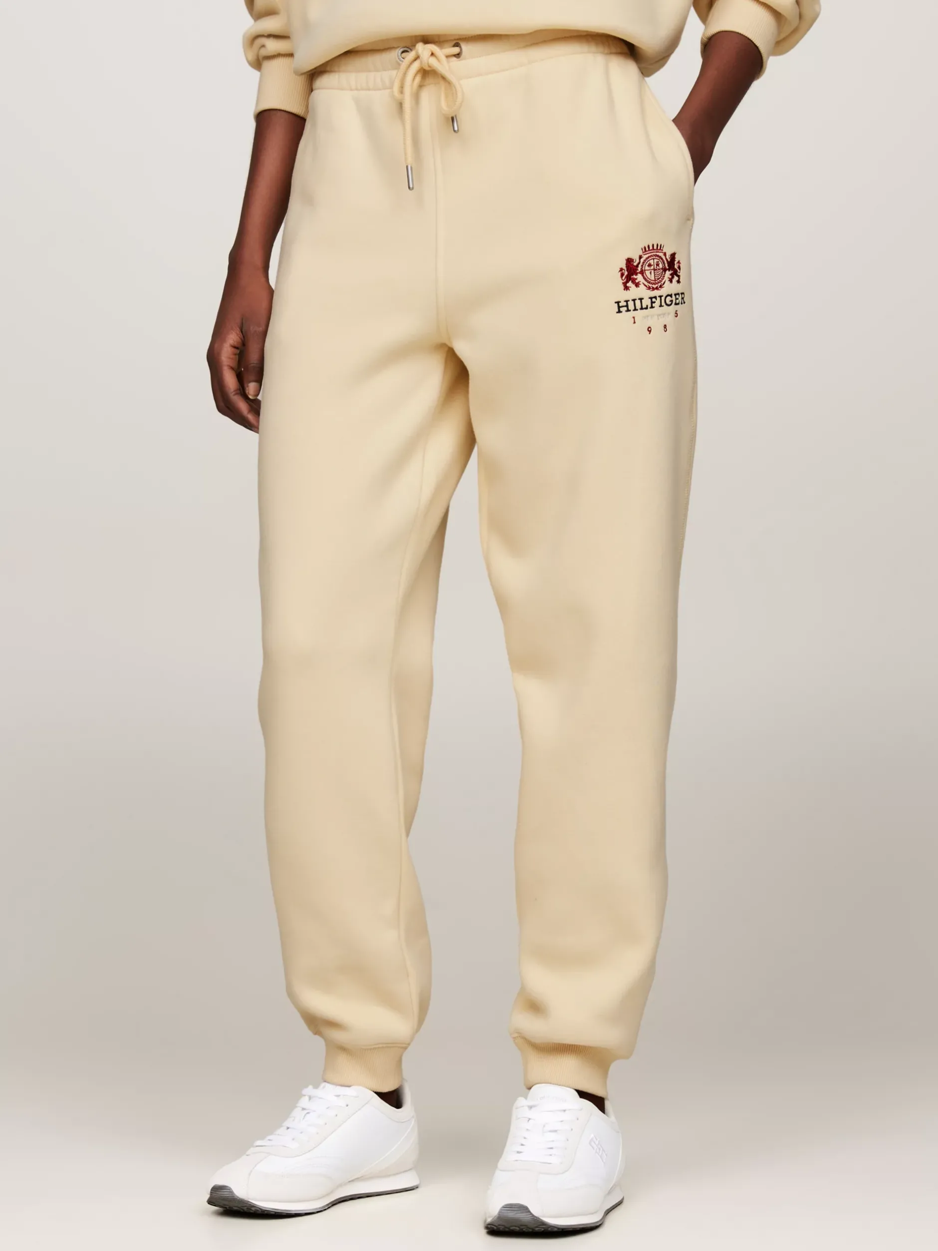 Spodnie*Tommy Hilfiger Joggery Z Mankietami U Dołu I Wyszywanym Logo COUNTRY IVORY