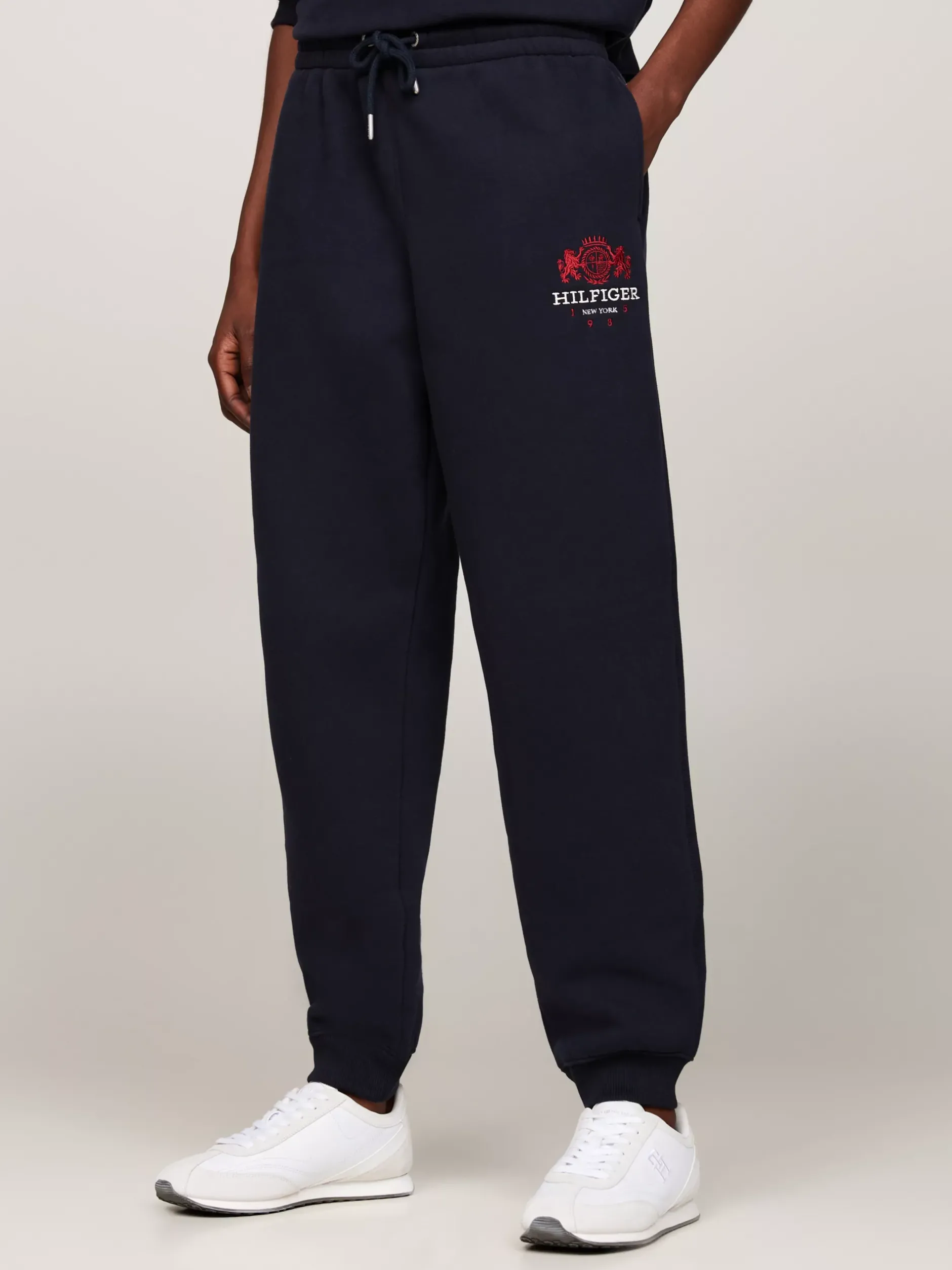 Spodnie*Tommy Hilfiger Joggery Z Mankietami U Dołu I Wyszywanym Logo DESERT SKY