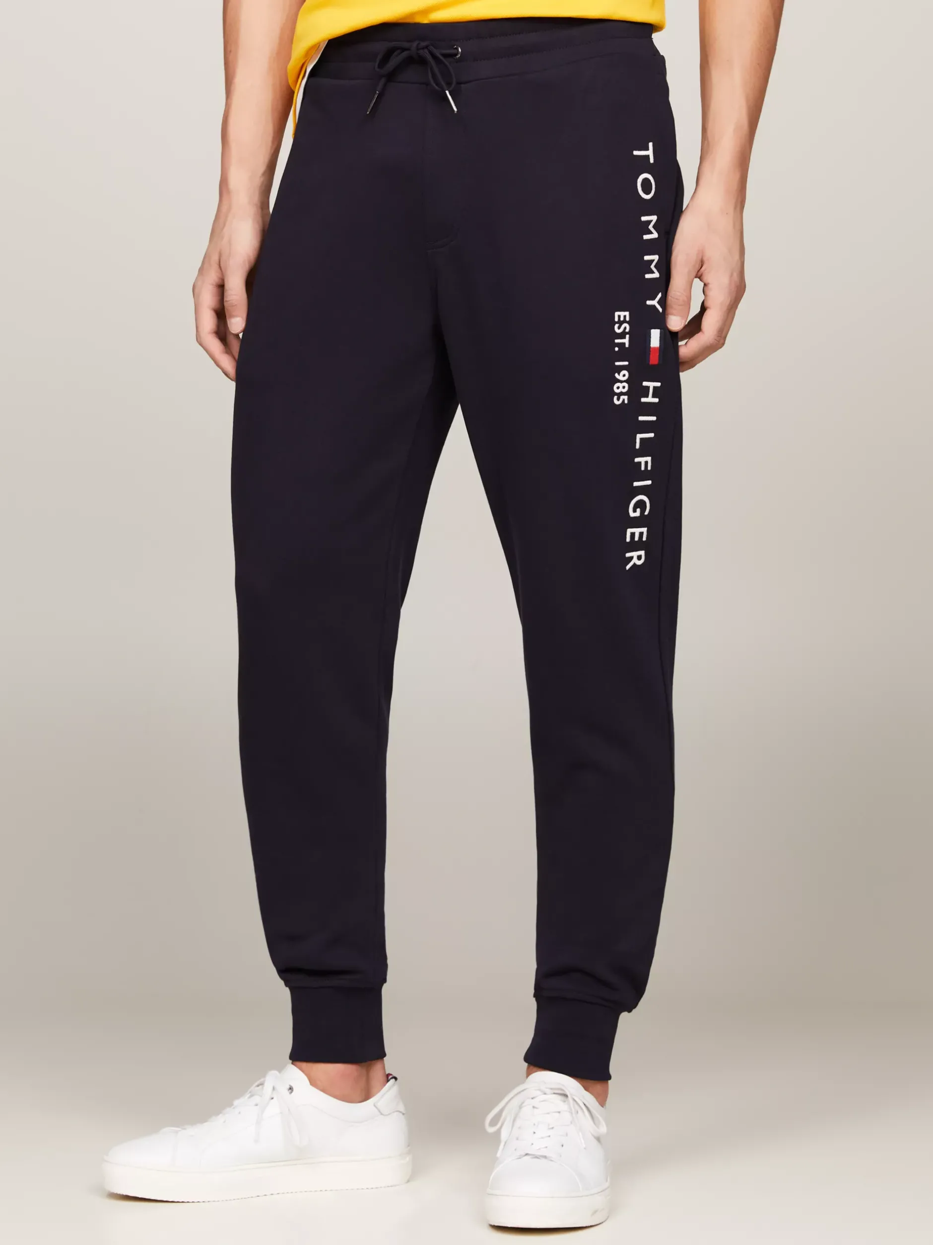 Dresy|Spodnie*Tommy Hilfiger Joggery Z Wyhaftowanym Logo I Mankietami DESERT SKY