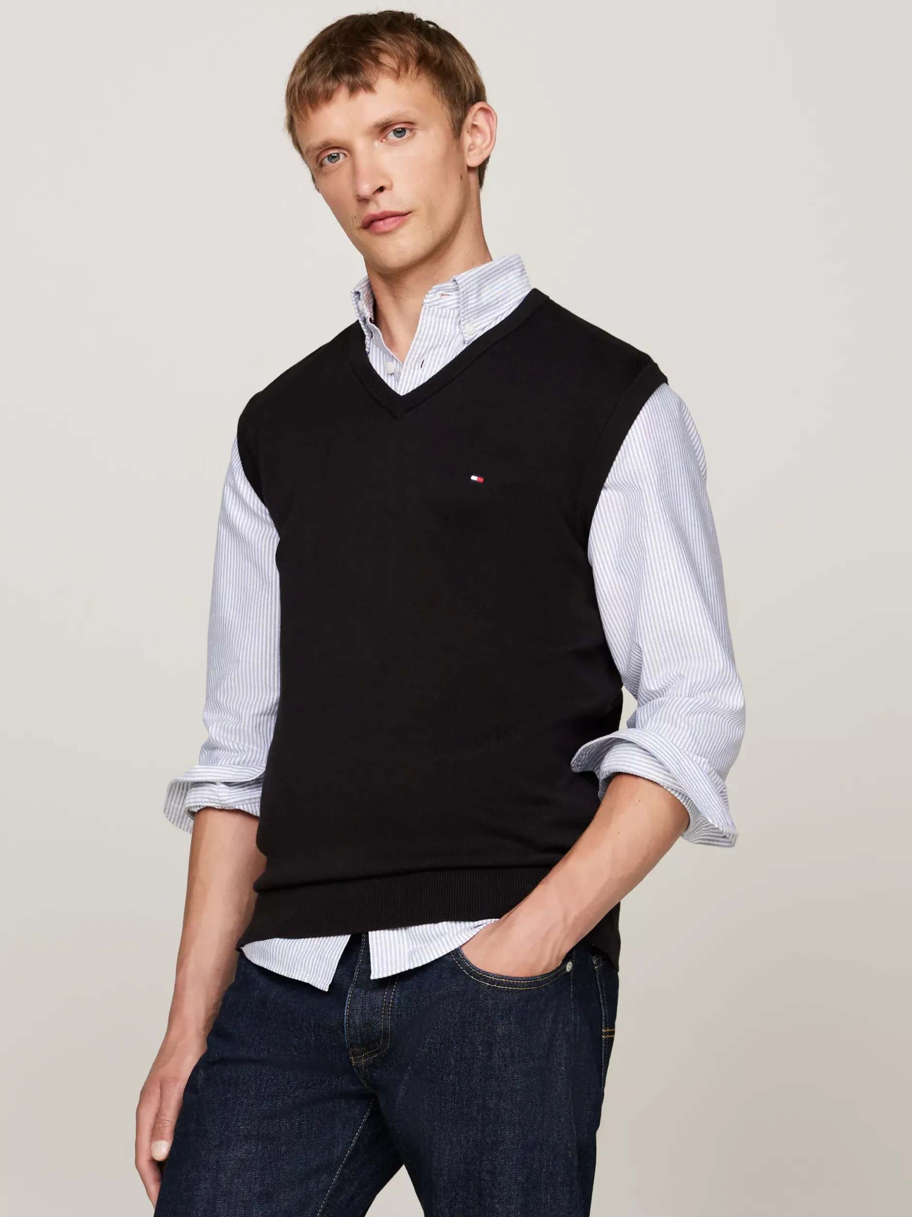 Dzianina*Tommy Hilfiger Kamizelka Z Dekoltem W Szpic I Flagą BLACK