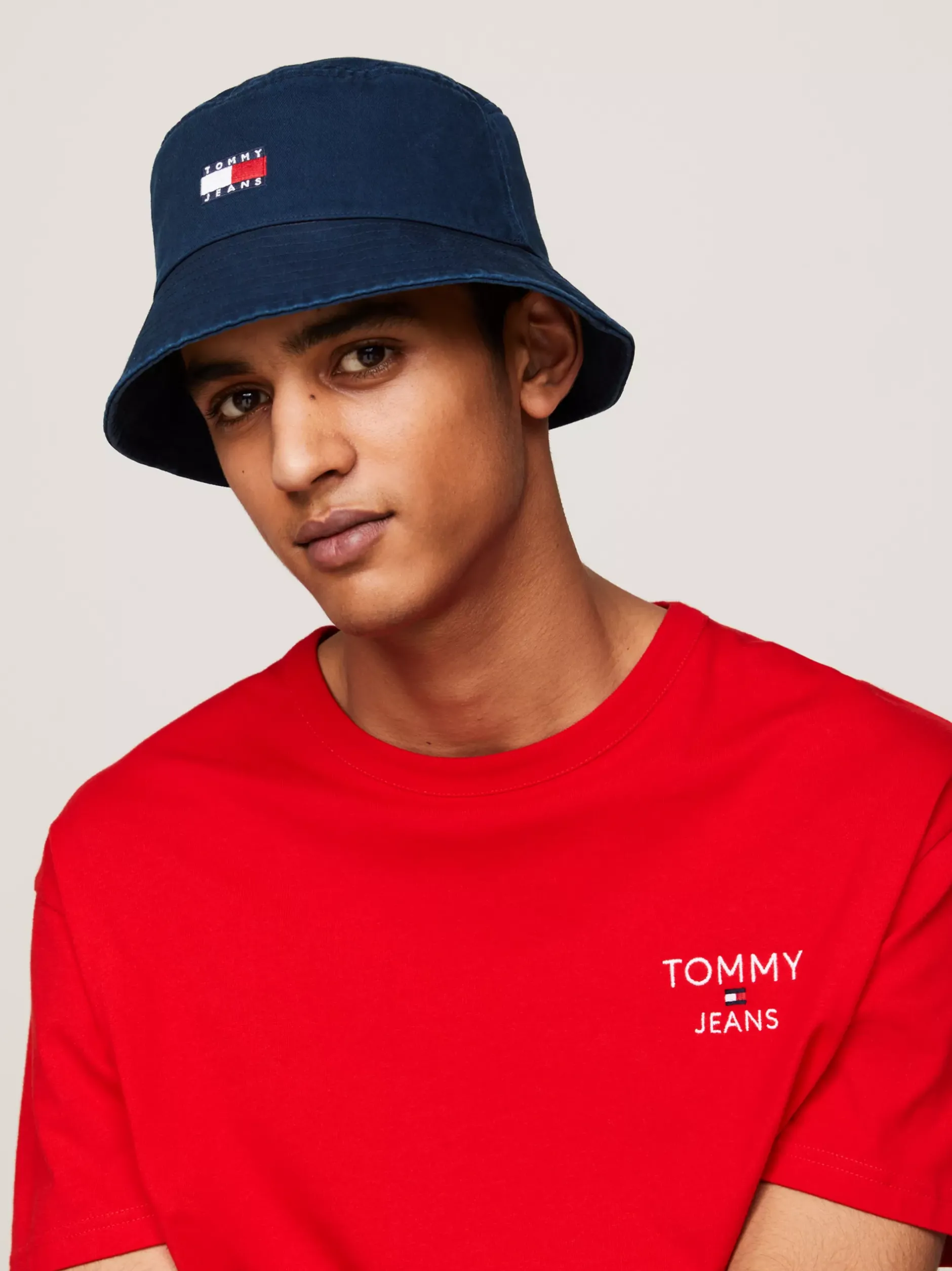Czapki I Szaliki*Tommy Hilfiger Kapelusz Rybacki Heritage Z Logo DARK NIGHT NAVY