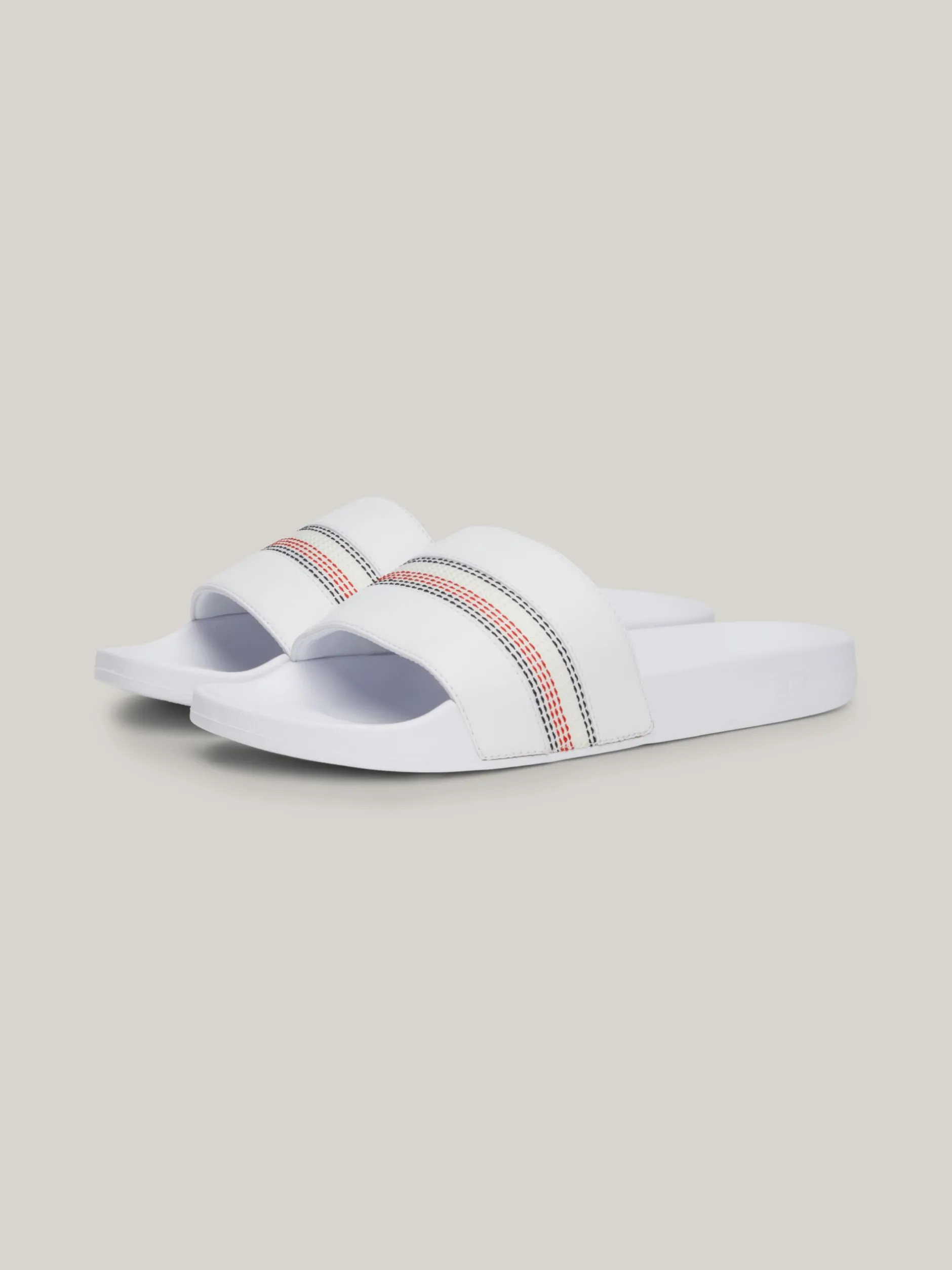 Sandały*Tommy Hilfiger Klapki Na Basen Z Ozdobnym Stębnowaniem WHITE