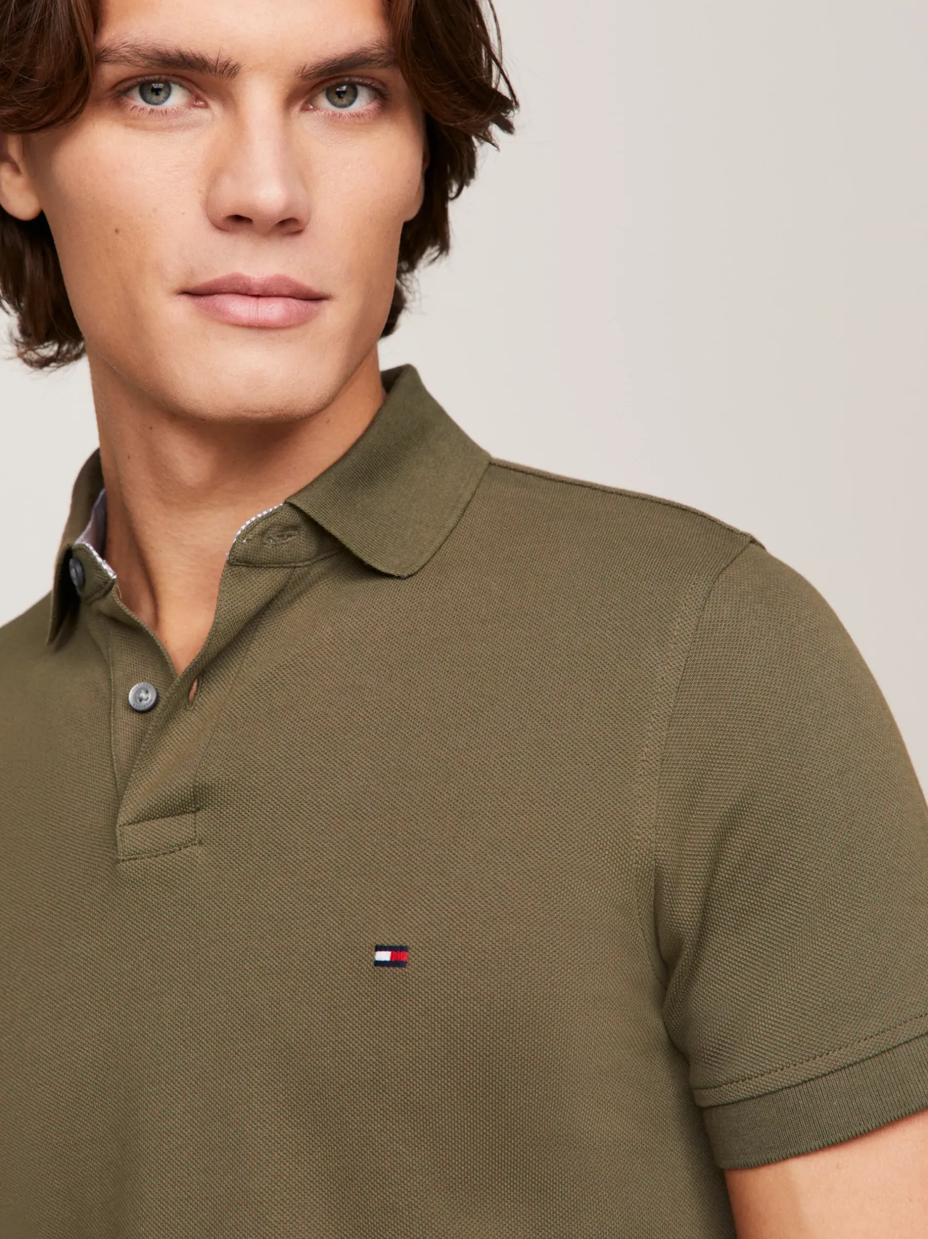 Koszulki Polo*Tommy Hilfiger Koszulka Polo O Regularnym Kroju Z Flagą 1985 Collection ARMY GREEN