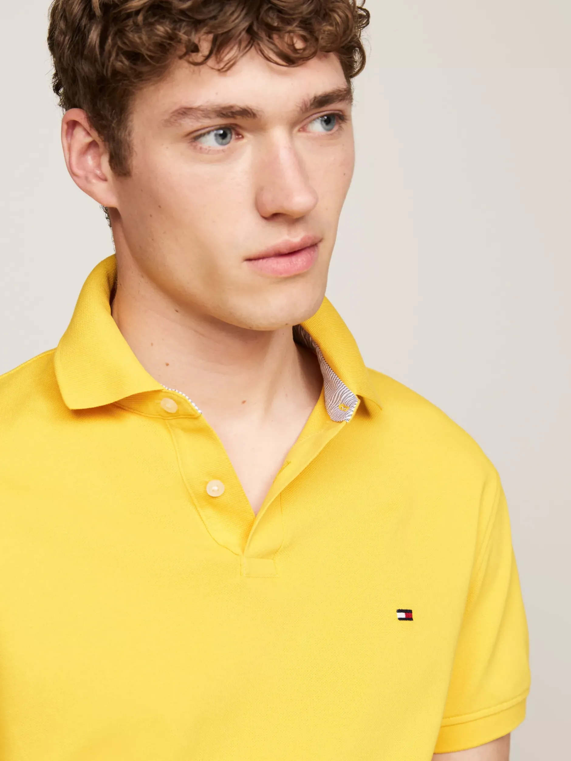 Koszulki Polo*Tommy Hilfiger Koszulka Polo O Regularnym Kroju Z Flagą 1985 Collection PRIMARY YELLOW
