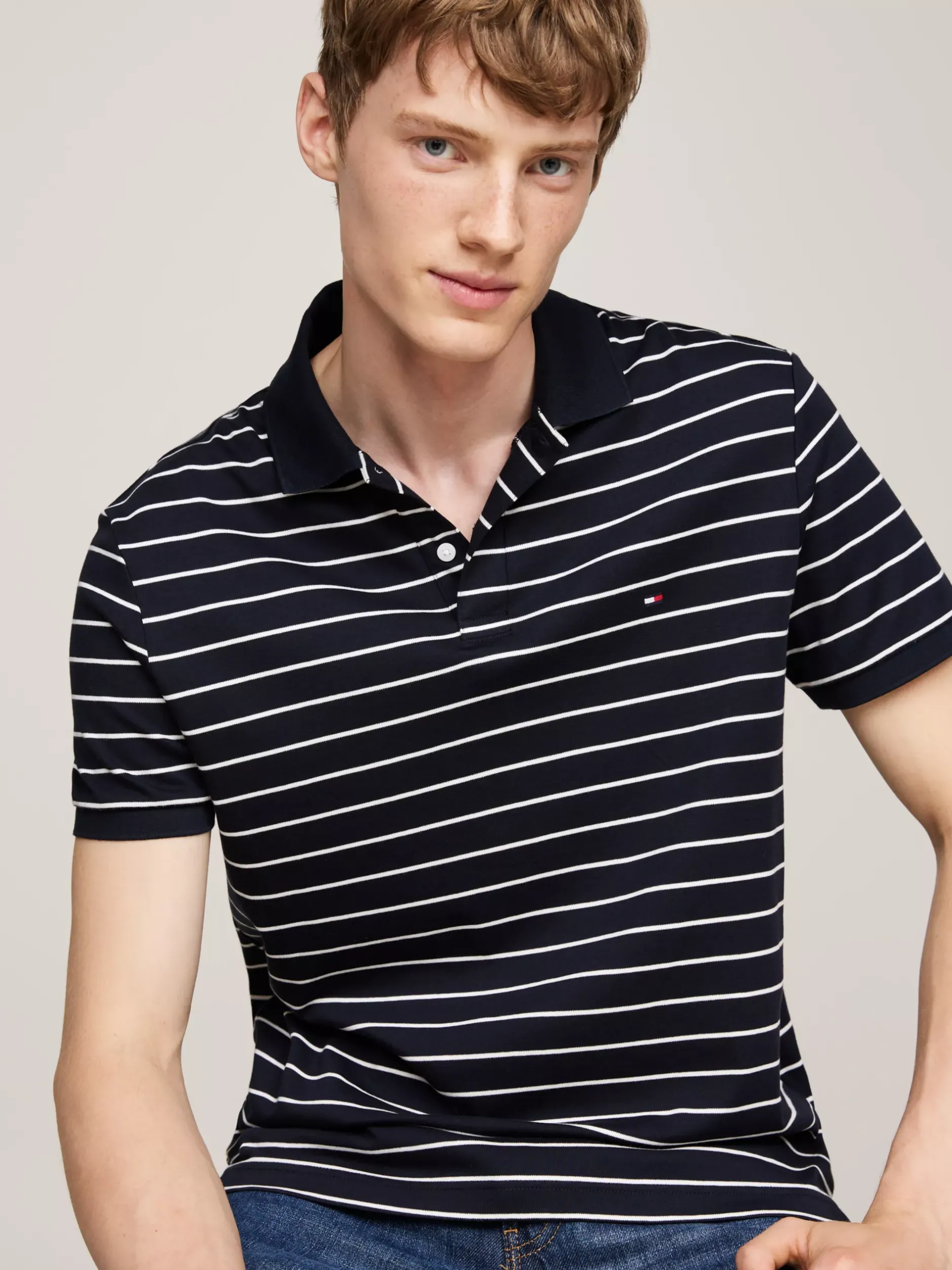 Koszulki Polo*Tommy Hilfiger Koszulka Polo Z Wyszywanym Logo DESERT SKY / ECRU