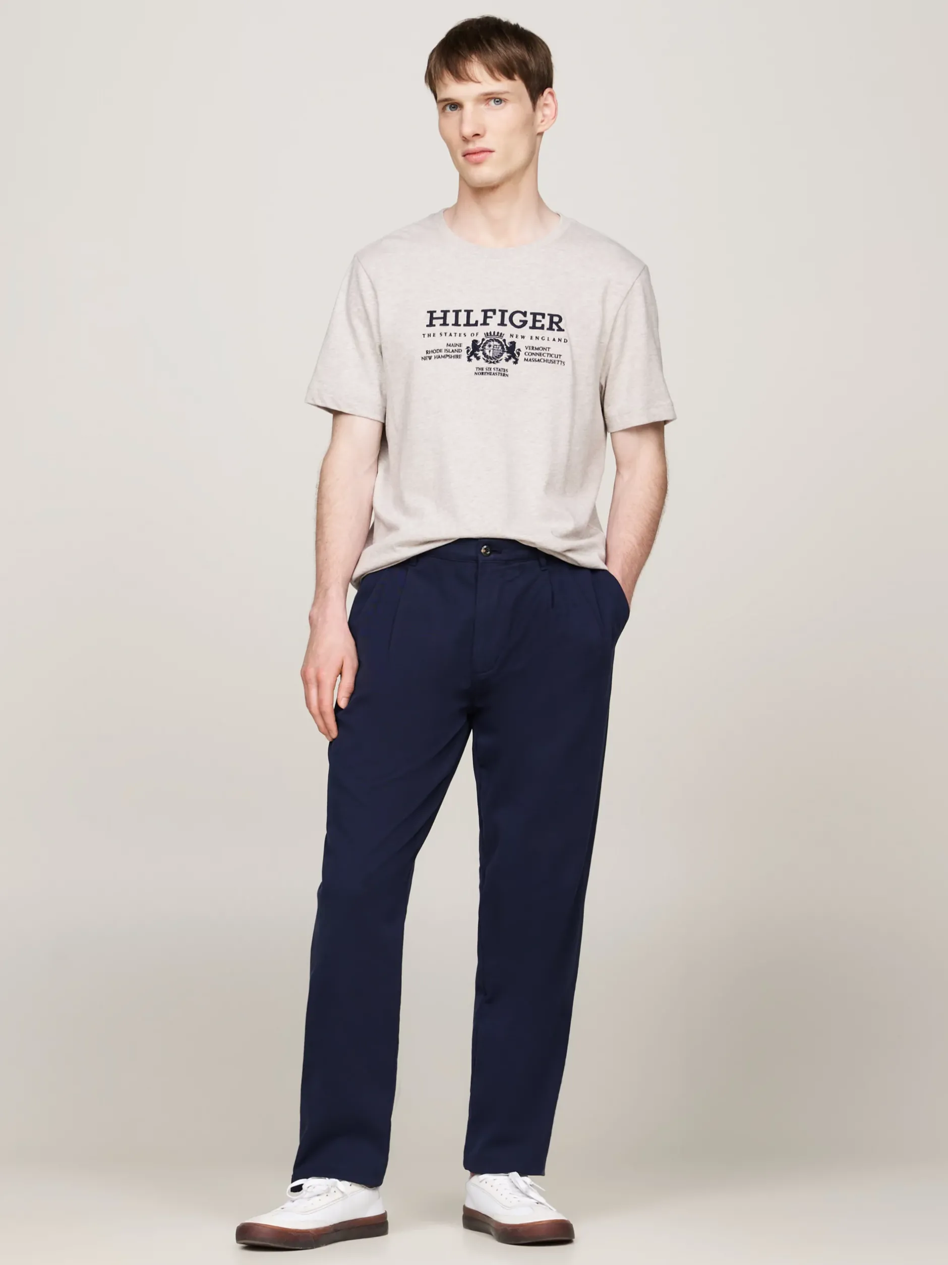 T-Shirty*Tommy Hilfiger Koszulka Z Haftowanym Emblematem HEATHERED PEBBLE