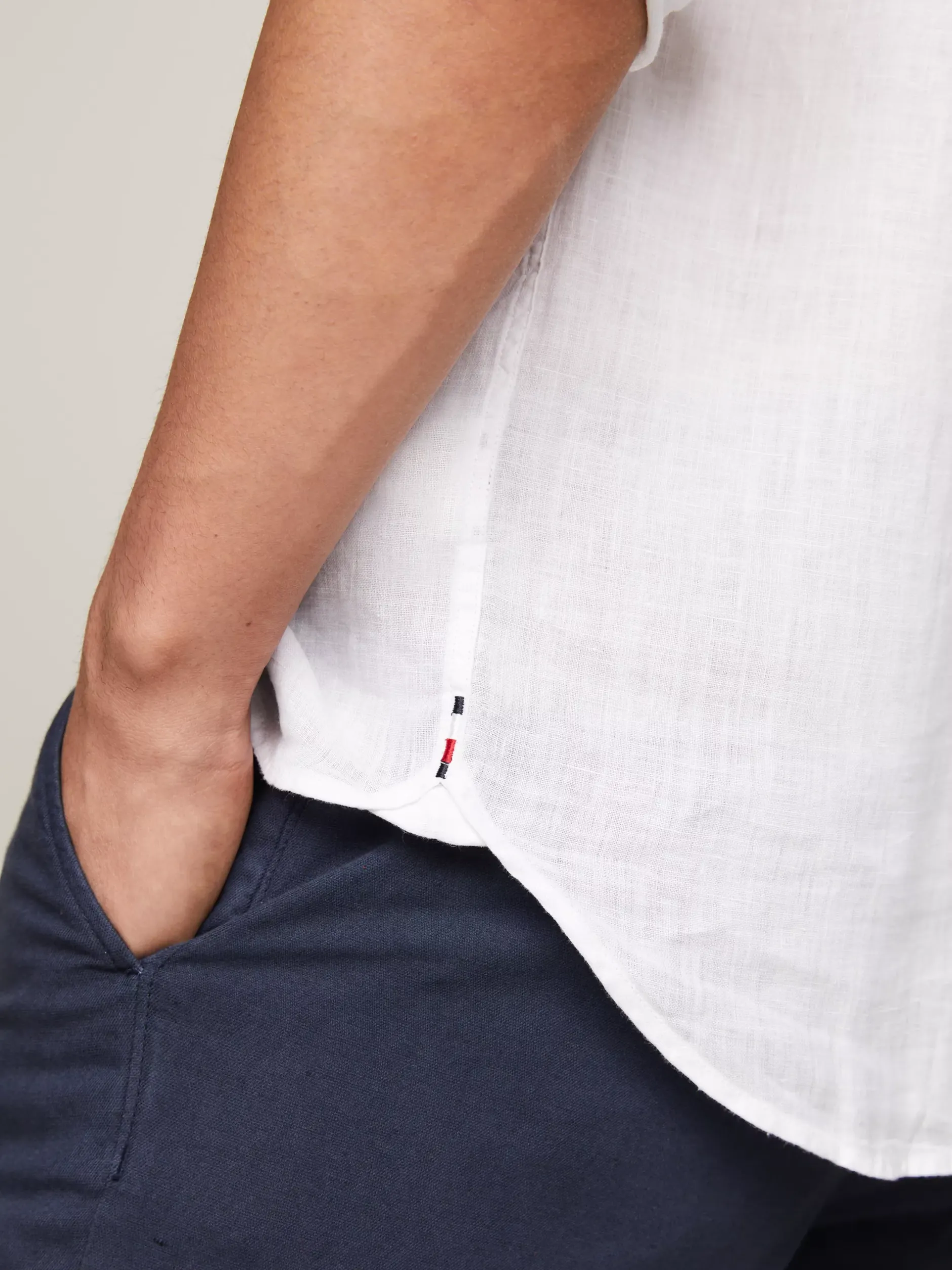 Koszule*Tommy Hilfiger Lniana Koszula O Regularnym Kroju OPTIC WHITE