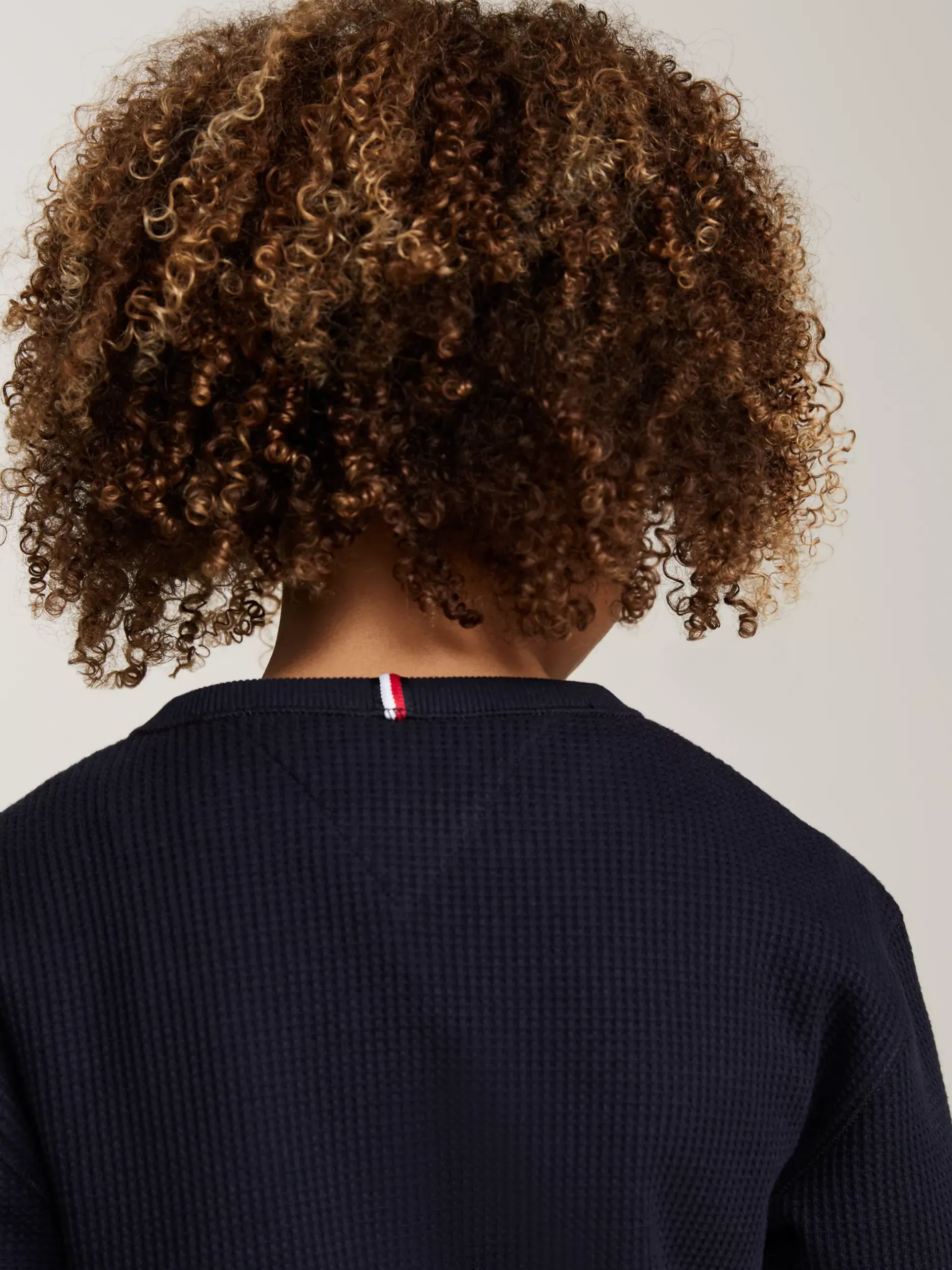 T-Shirty I Koszulki Polo*Tommy Hilfiger Longsleeve O Waflowym Splocie DESERT SKY