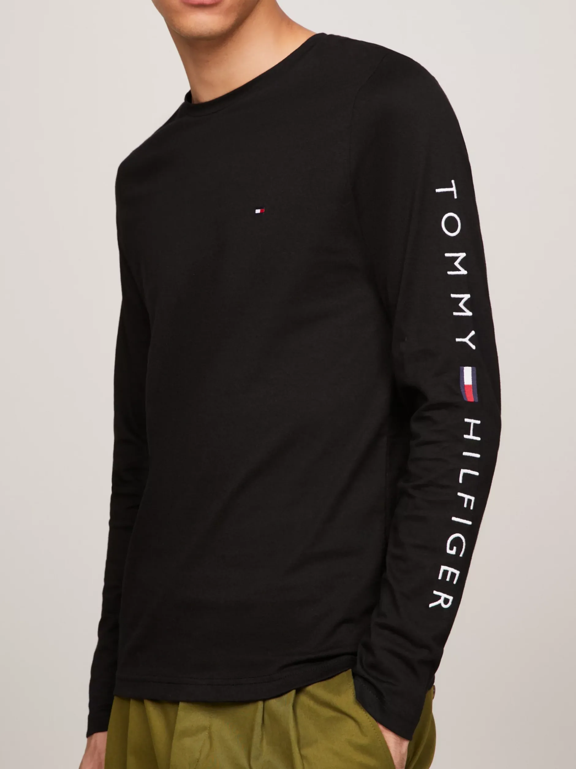 T-Shirty*Tommy Hilfiger Longsleeve O Wąskim Kroju Z Logo BLACK