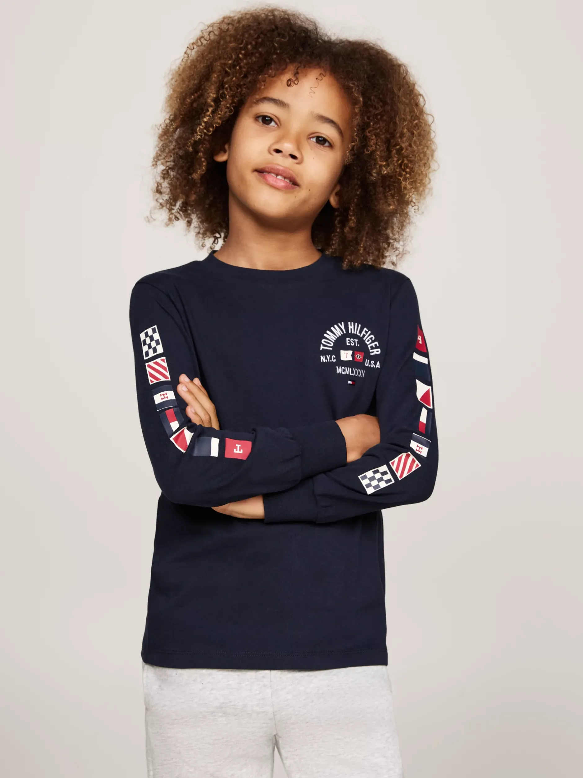 T-Shirty I Koszulki Polo*Tommy Hilfiger Longsleeve Z Logo Z Flagą DESERT SKY