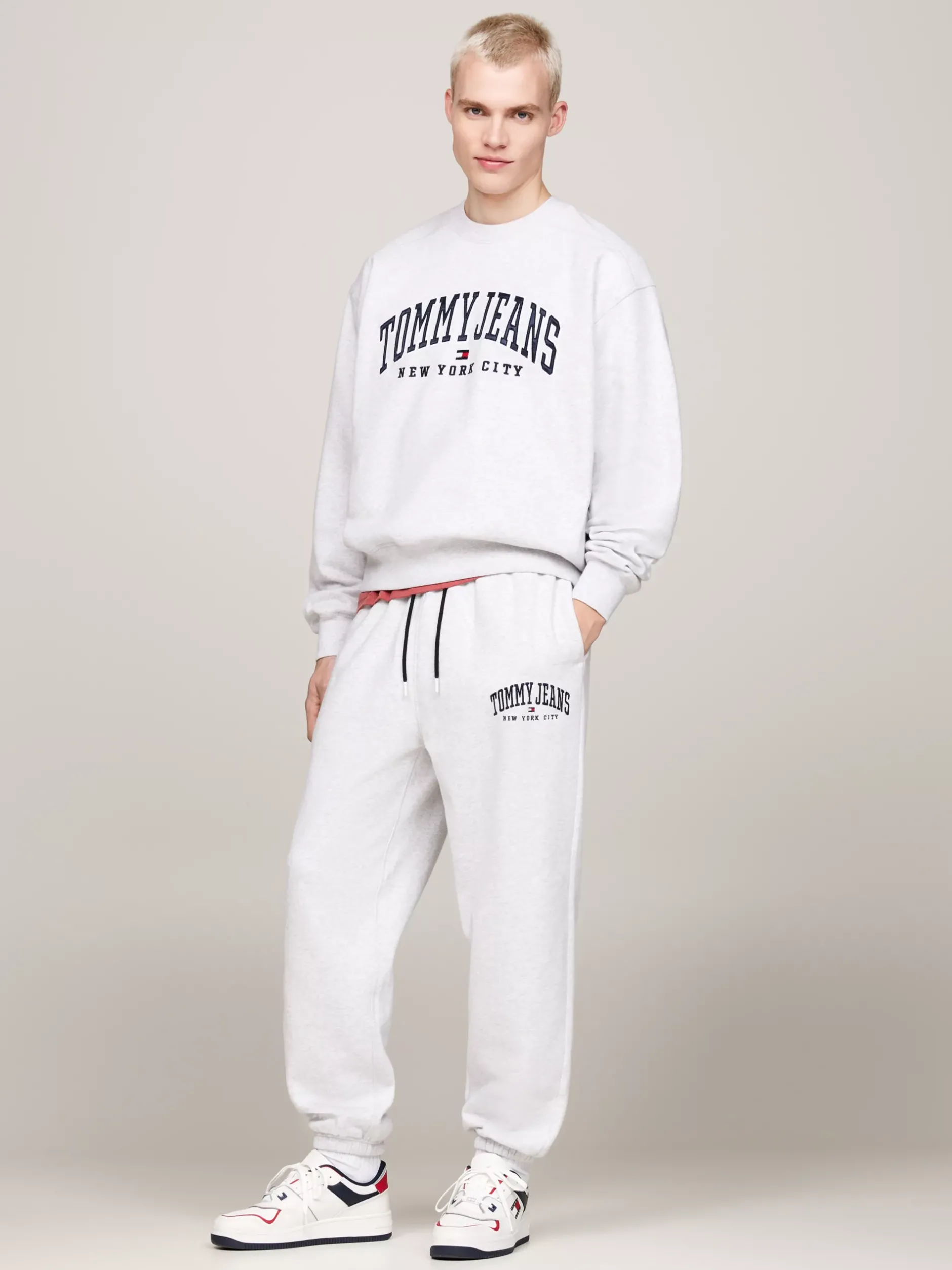 Bluzy Dresowe & Z Kapturem*Tommy Hilfiger Luźna Bluza W Uczelnianym Stylu SILVER GREY