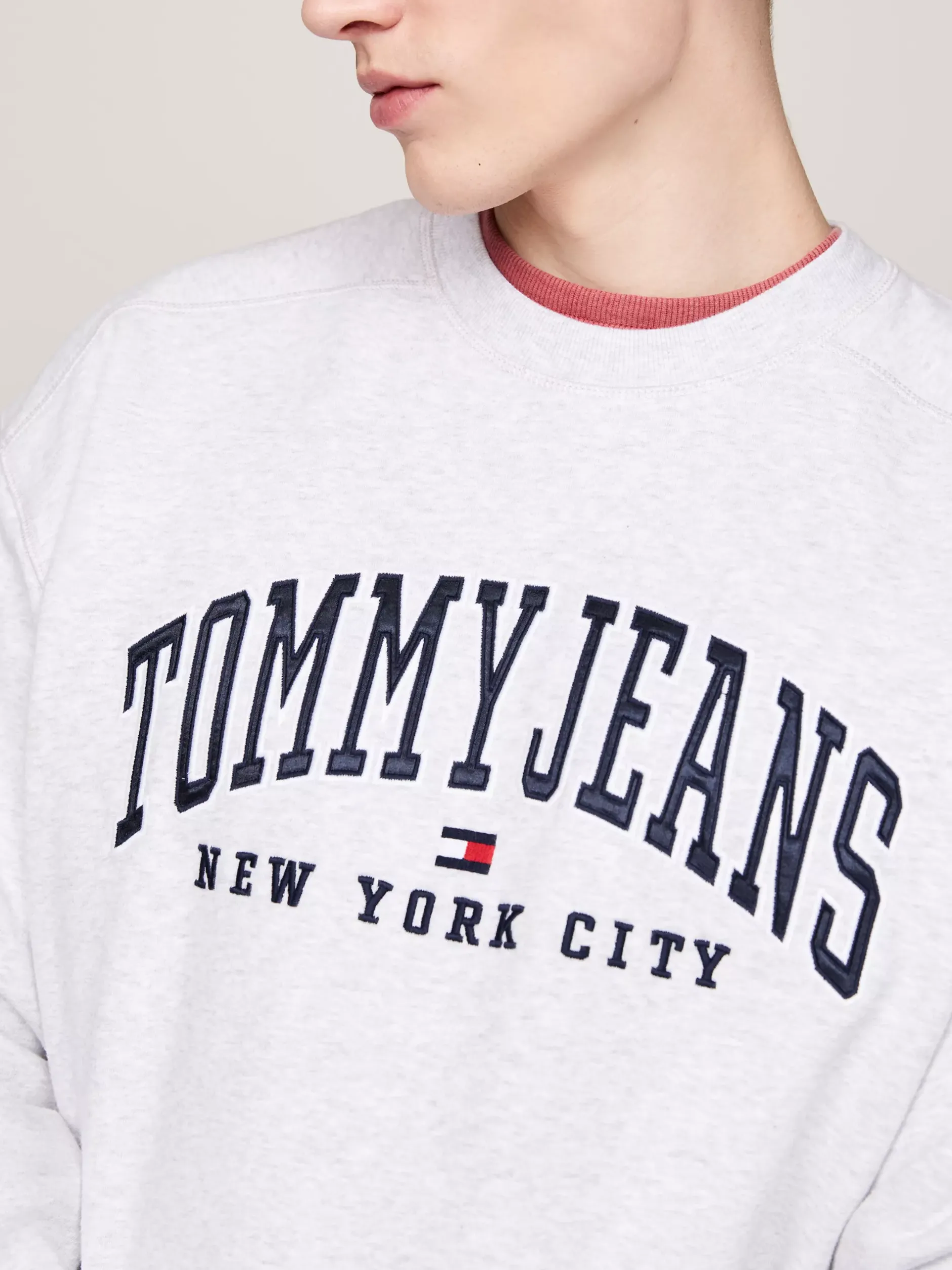 Bluzy Dresowe & Z Kapturem*Tommy Hilfiger Luźna Bluza W Uczelnianym Stylu SILVER GREY