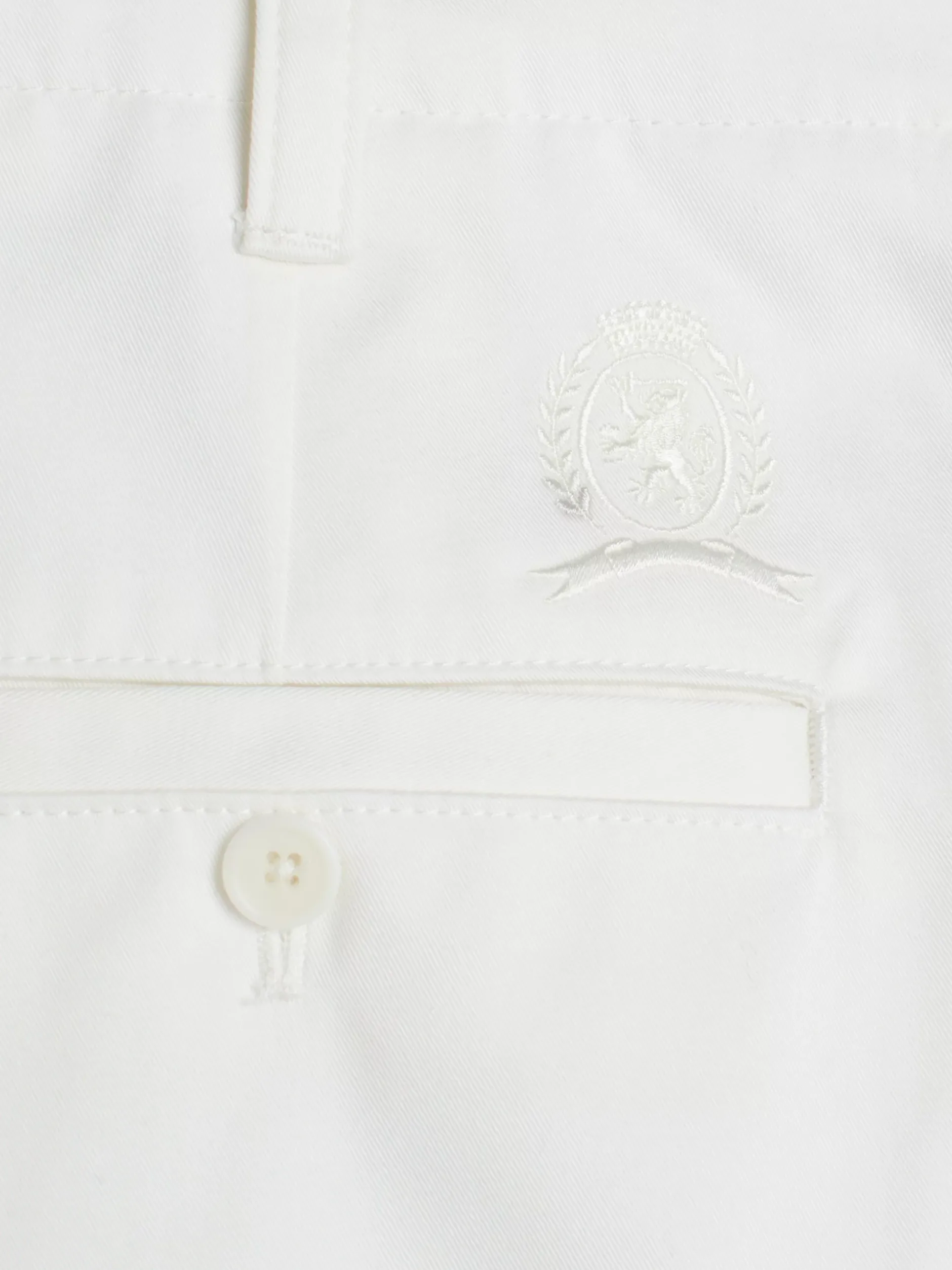 Spodnie*Tommy Hilfiger Luźne Chinosy Z Emblematem IVORY