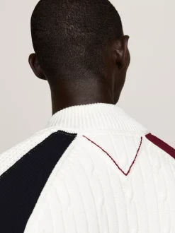 Kardigany|Dzianina*Tommy Hilfiger Luźny Kardigan Z Emblematem W Stylu Varsity IVORY