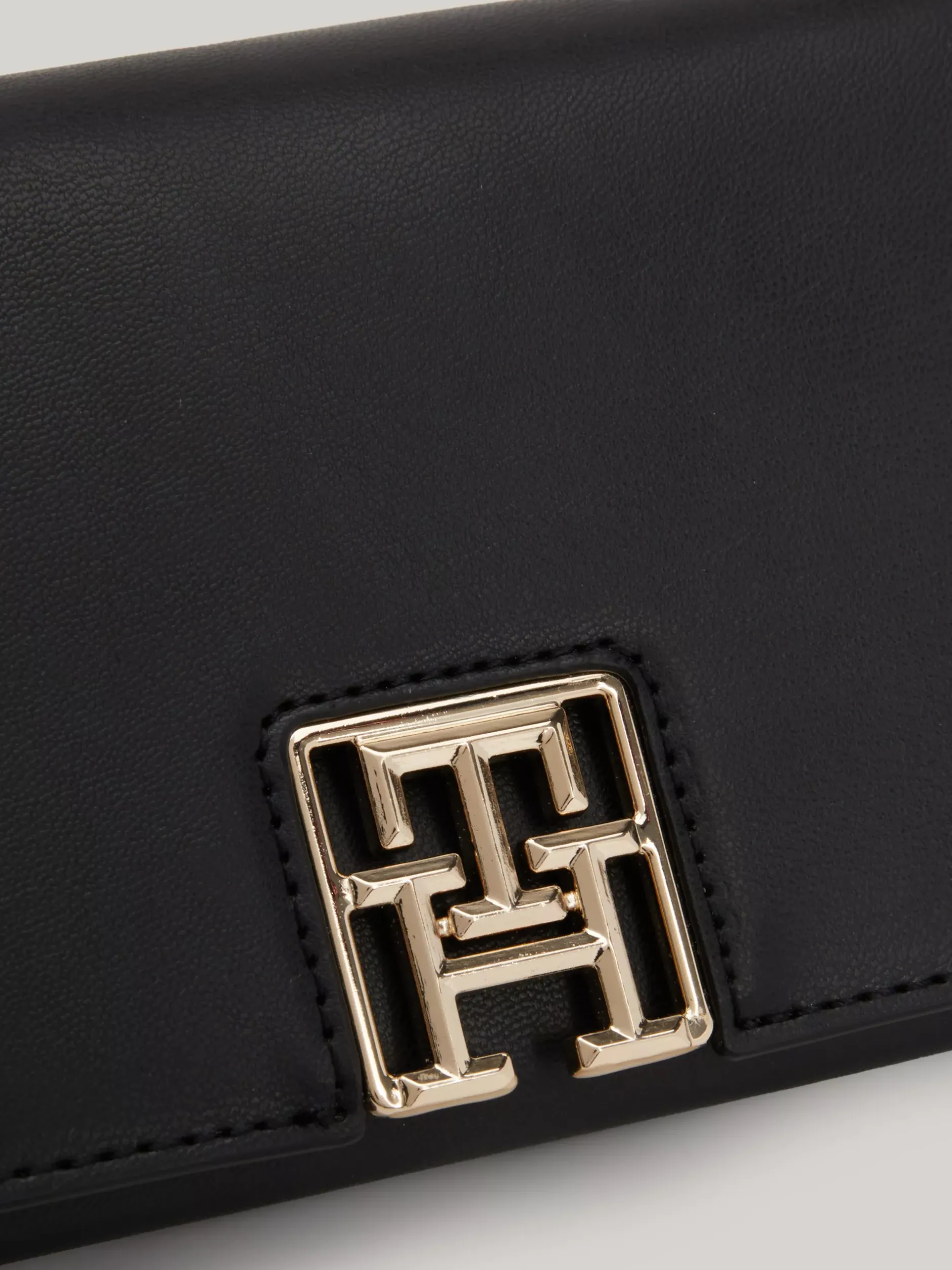 Portfele & Breloczki Do Kluczy*Tommy Hilfiger Mała Torebka Na Ramię Z łańcuszkiem BLACK