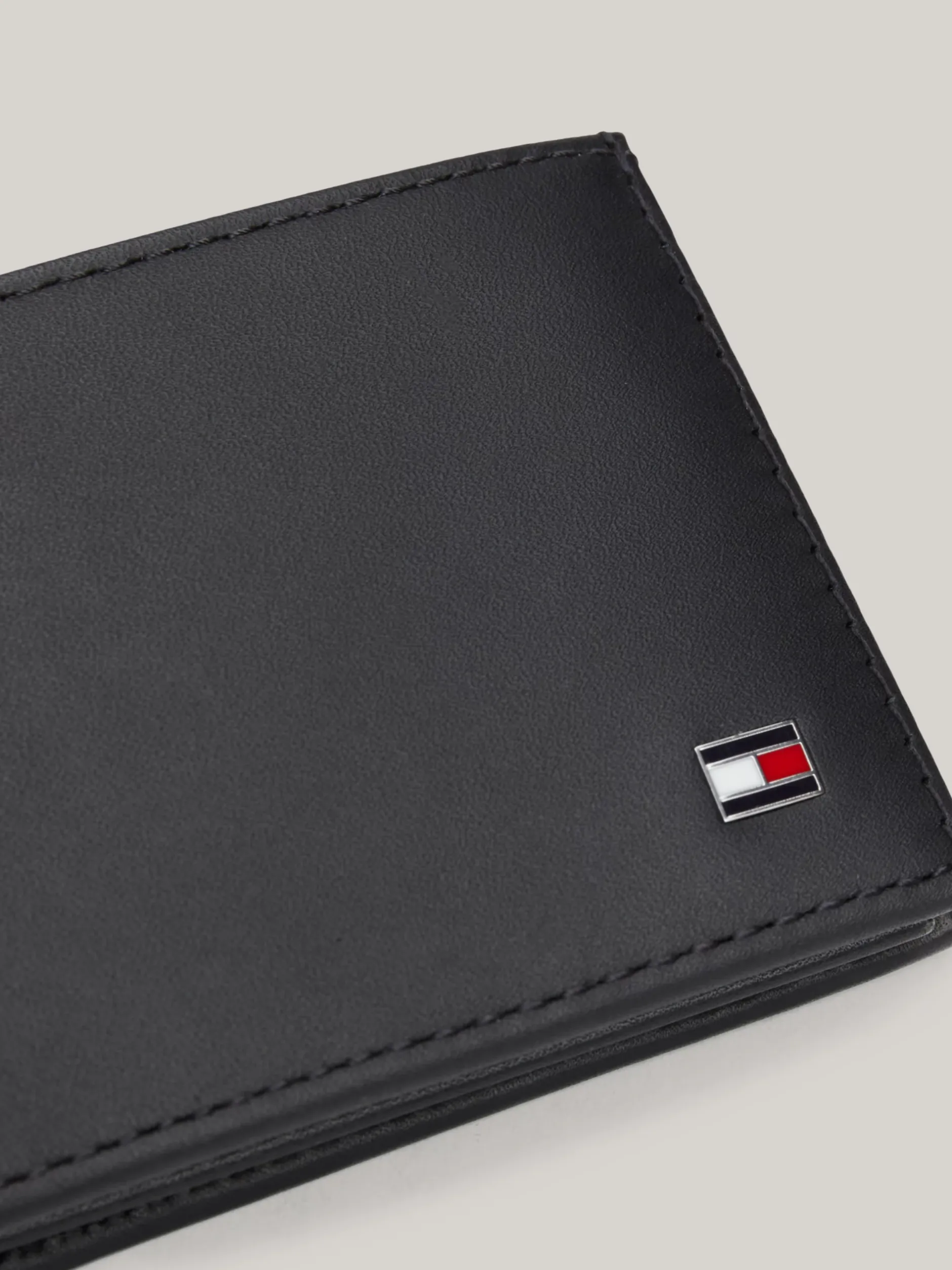 Portfele & Breloczki Do Kluczy*Tommy Hilfiger Mały Elegancki Portfel Skórzany BLACK
