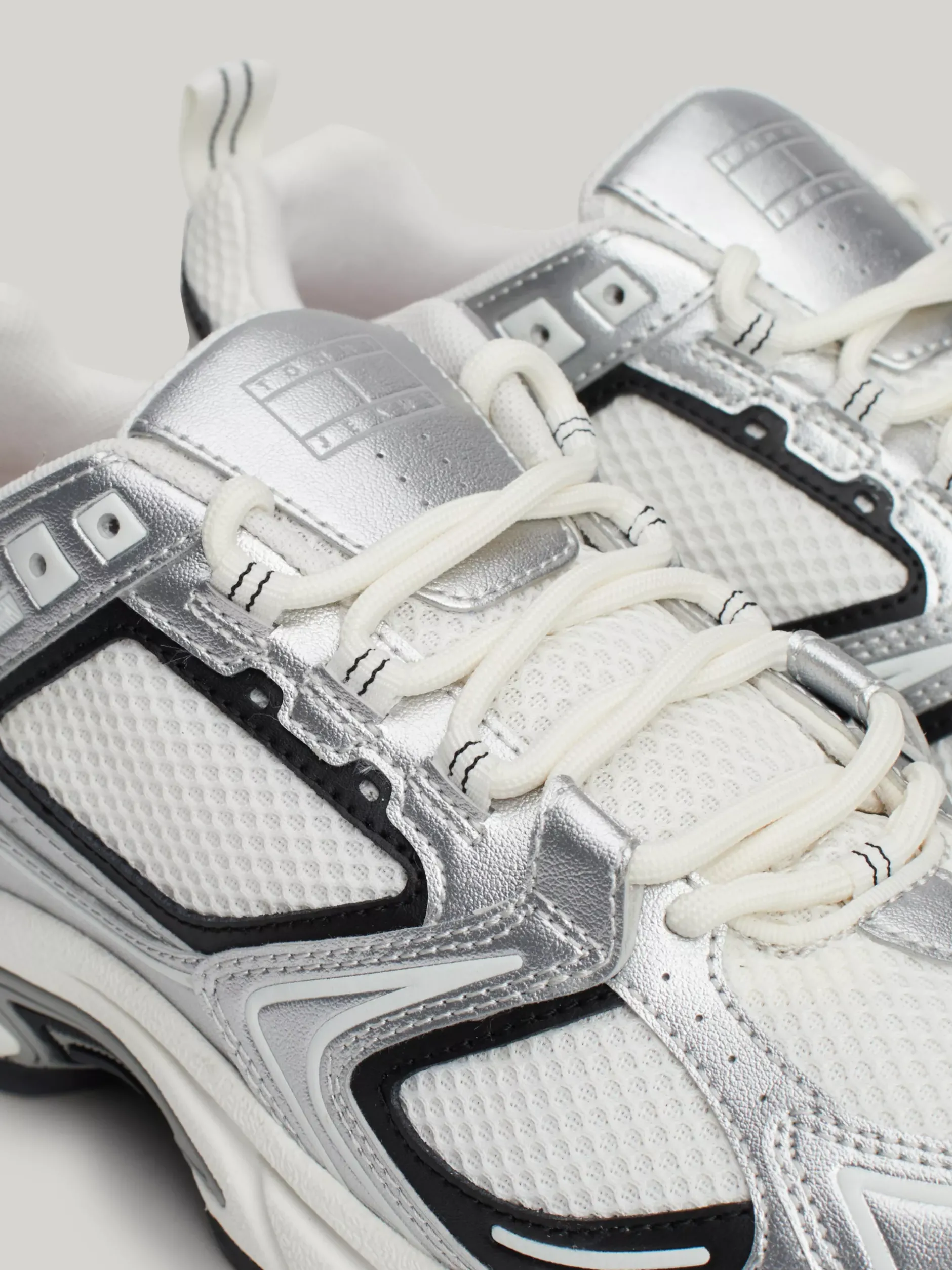 Sneakersy*Tommy Hilfiger Metaliczne Buty Do Biegania SILVER