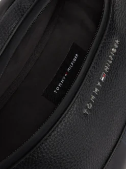 Torebki Na Pasku*Tommy Hilfiger Nerka Z Metalowym Logo BLACK