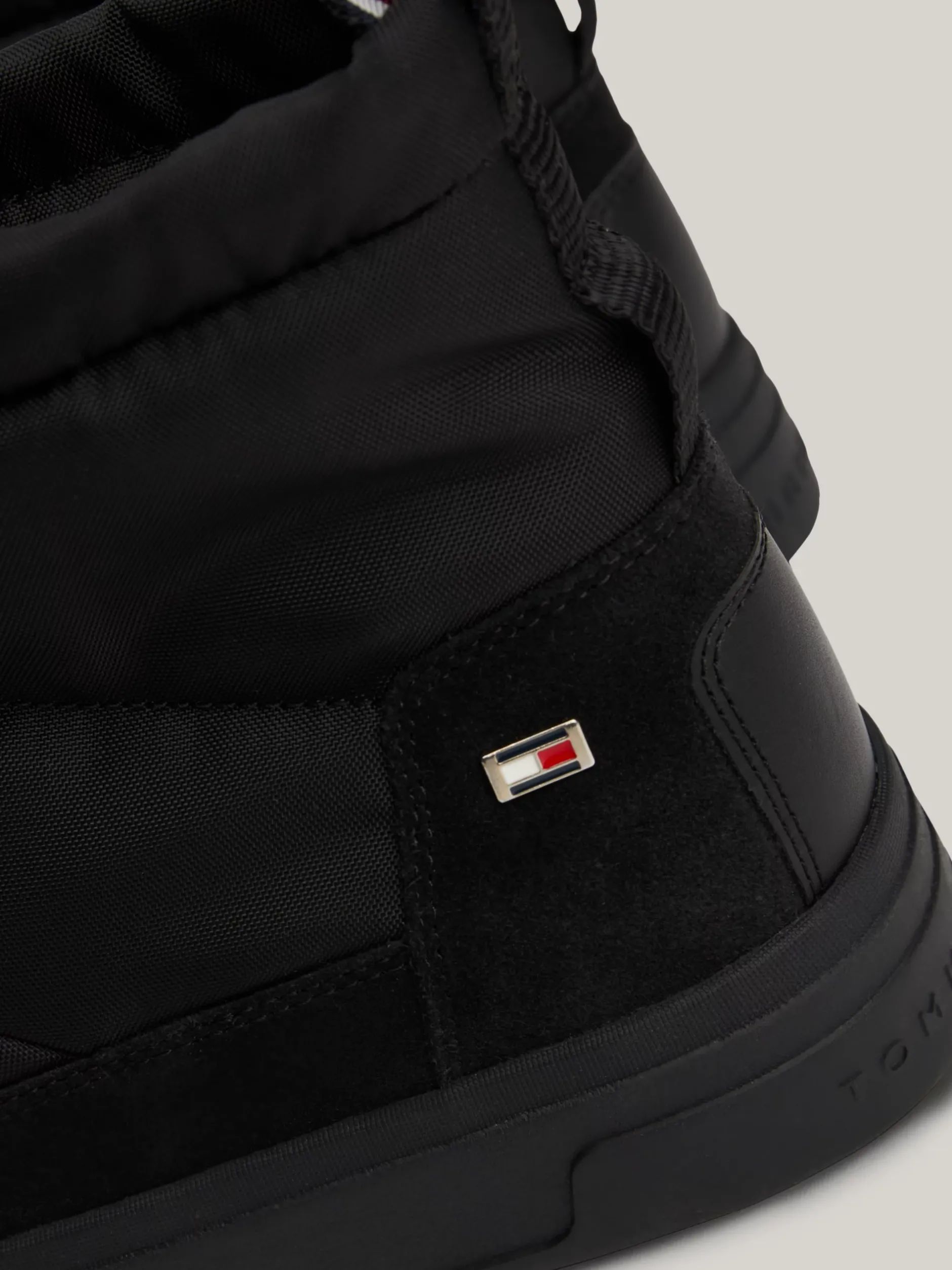 Botki*Tommy Hilfiger Śniegowce Z Regulowanymi Troczkami BLACK