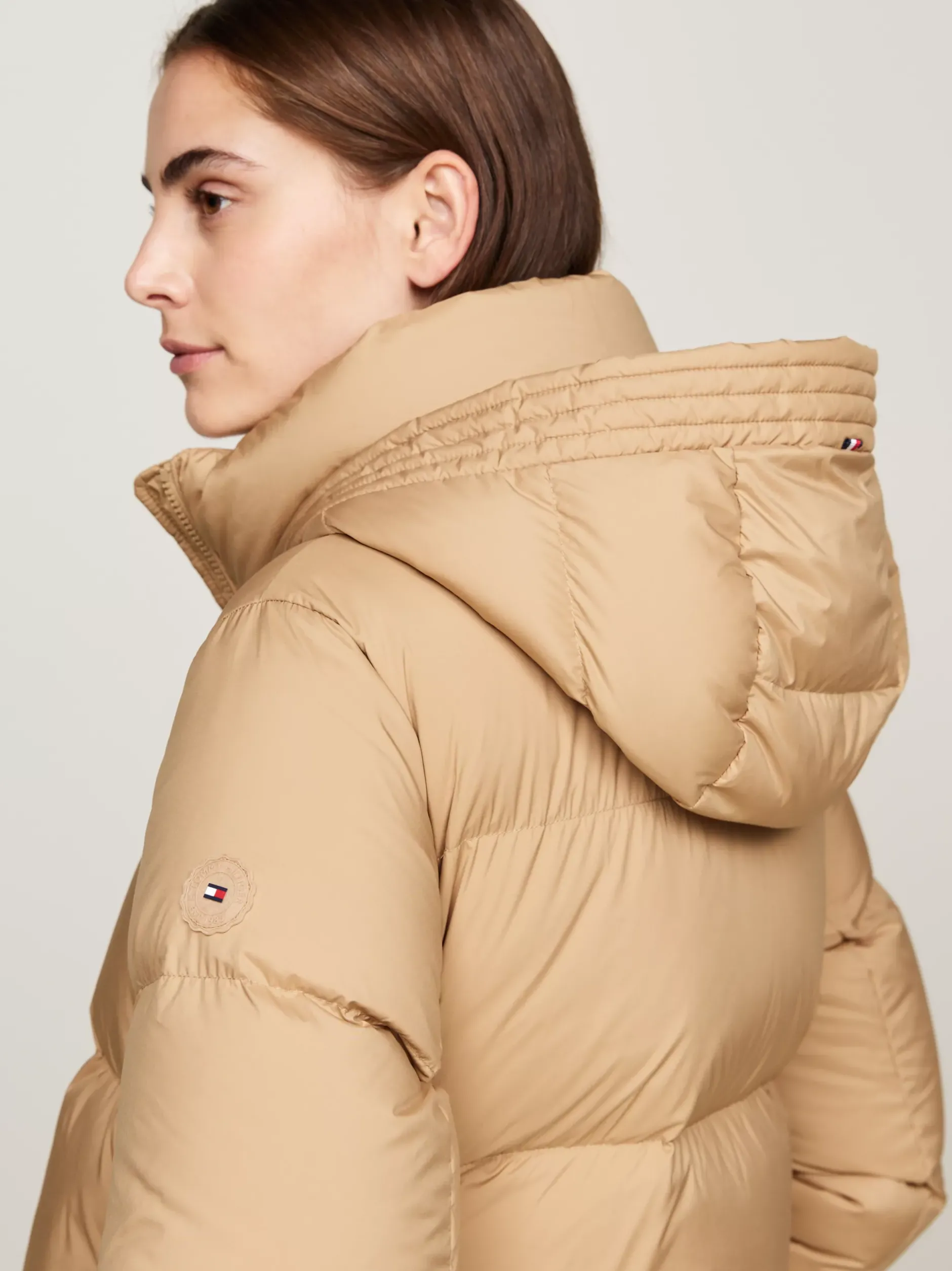 Kurtki & Płaszcze*Tommy Hilfiger Nieprzemakalny Płaszcz Puchowy O Wydłużonym Kroju CLASSIC KHAKI